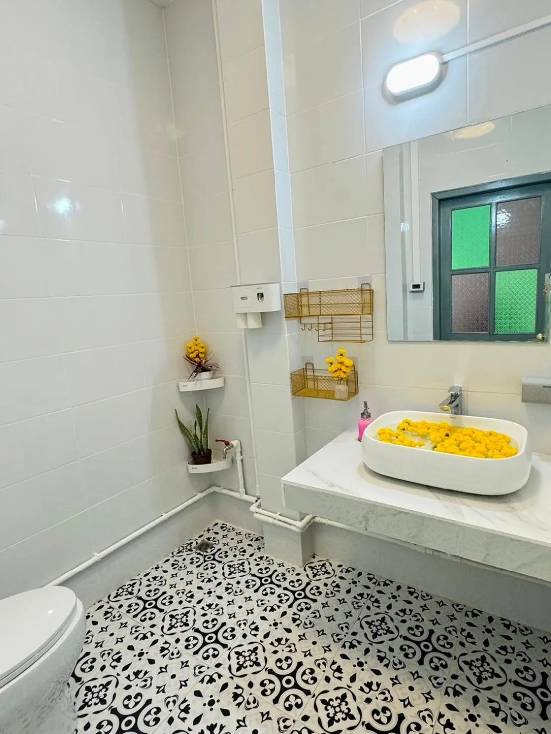 Toilet in Garden House Rice Field and Mountain View