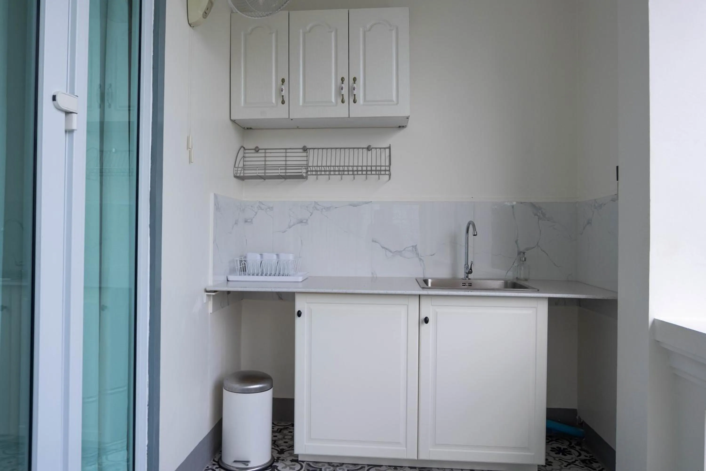 Kitchen or kitchenette in Garden House Rice Field and Mountain View