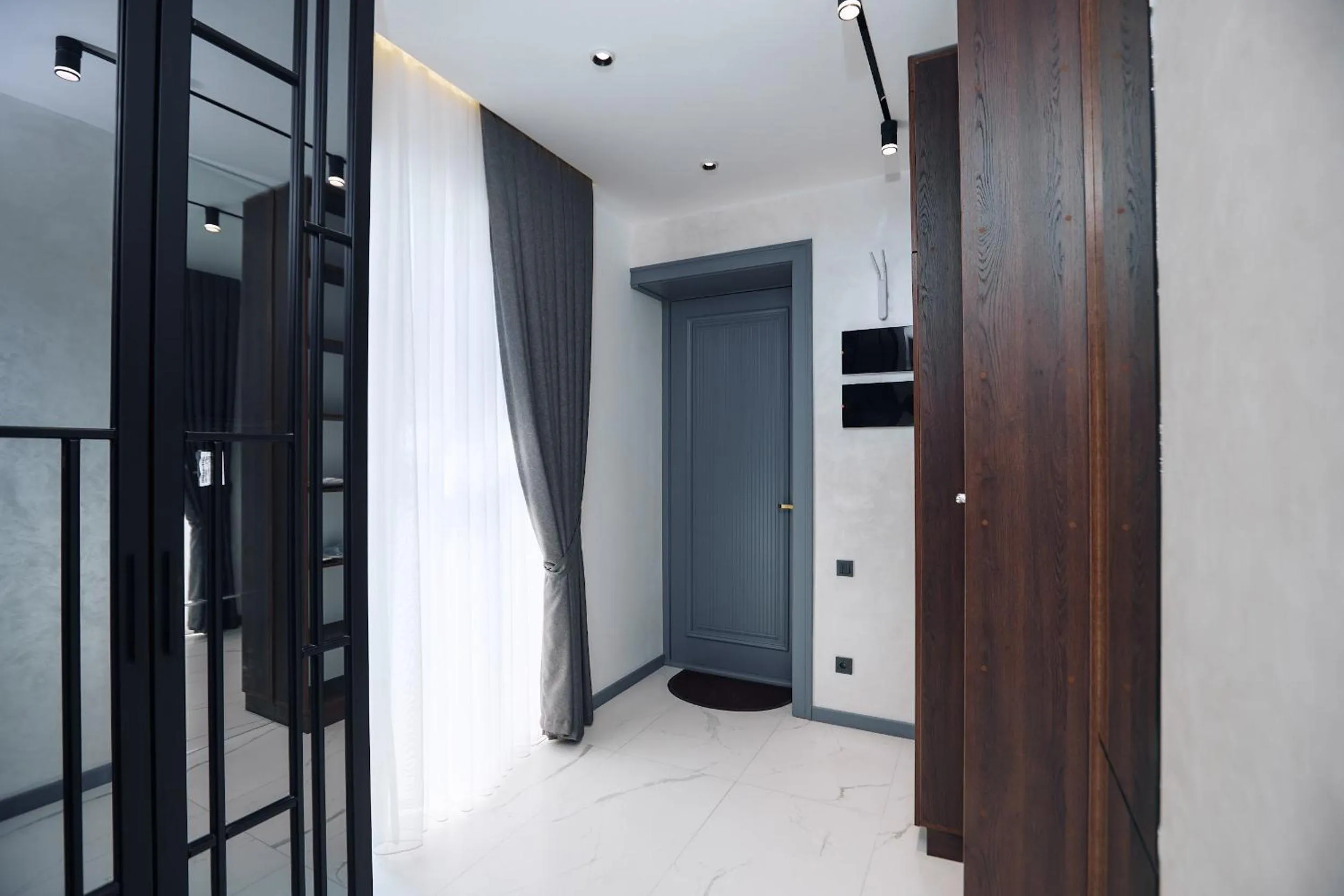 wardrobe in RIO Hotel