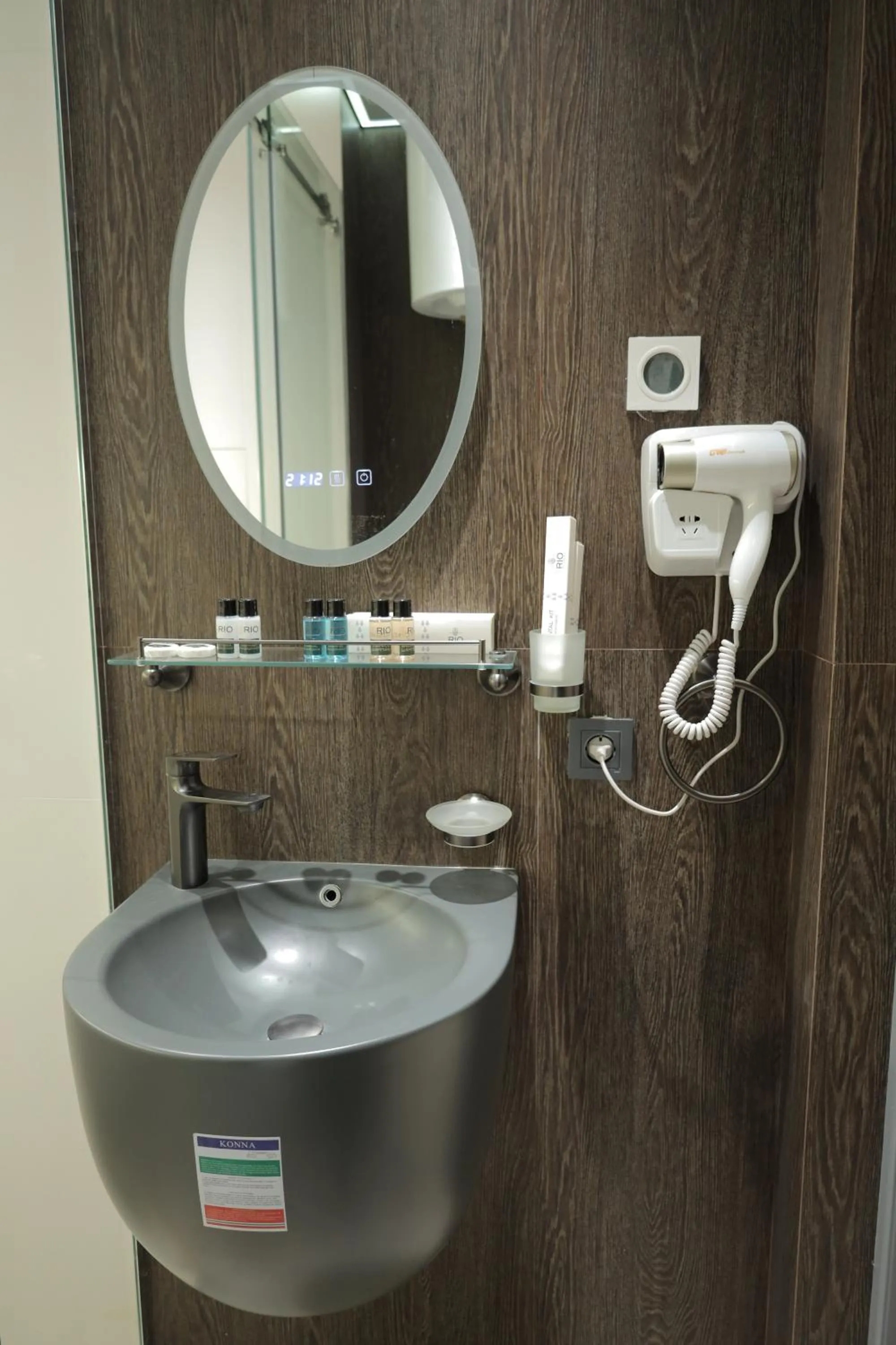 Bathroom in RIO Hotel