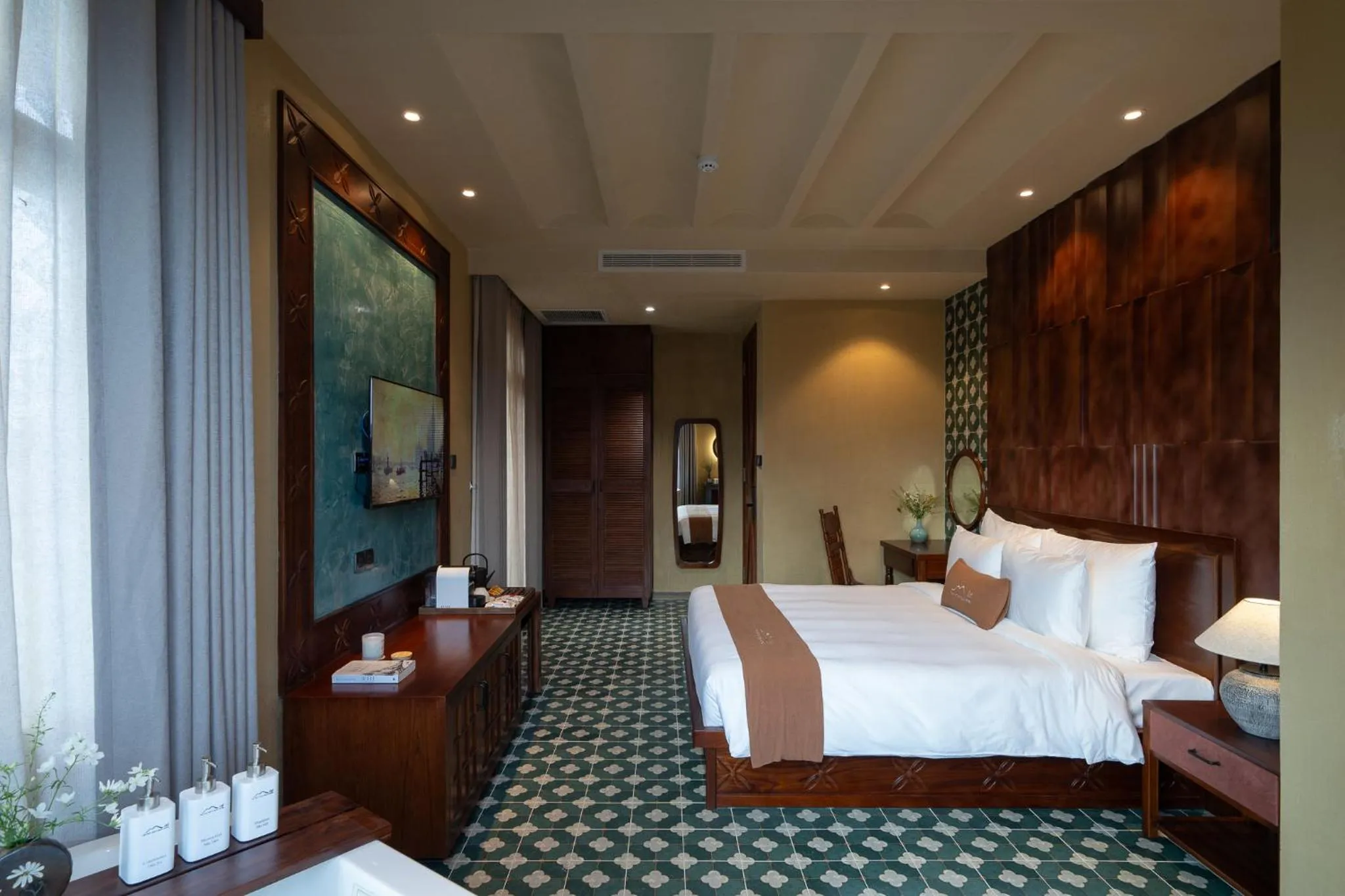 Photo of the whole room, Bed in The Mist Boutique DaLat Hotel