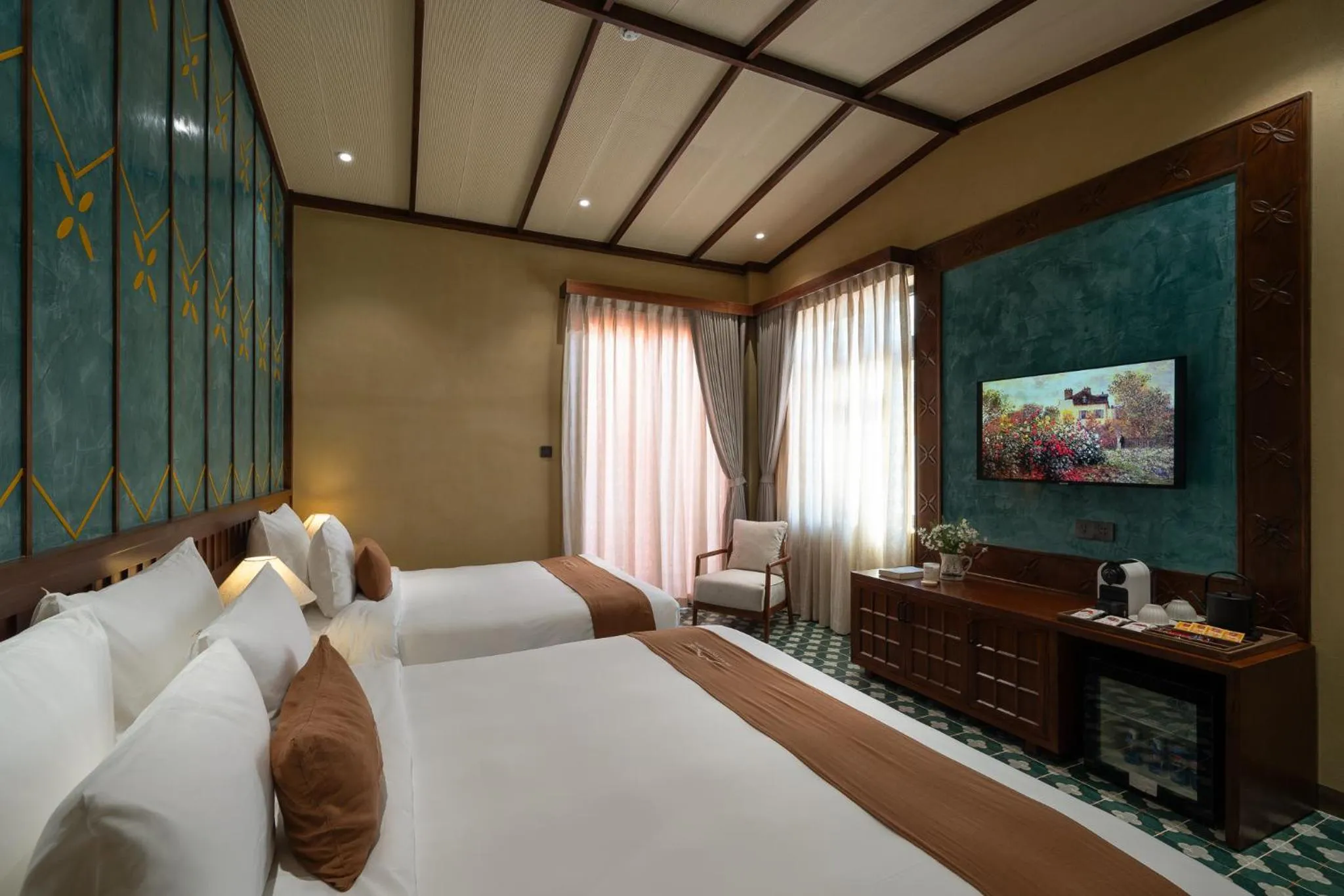 Photo of the whole room, Bed in The Mist Boutique DaLat Hotel