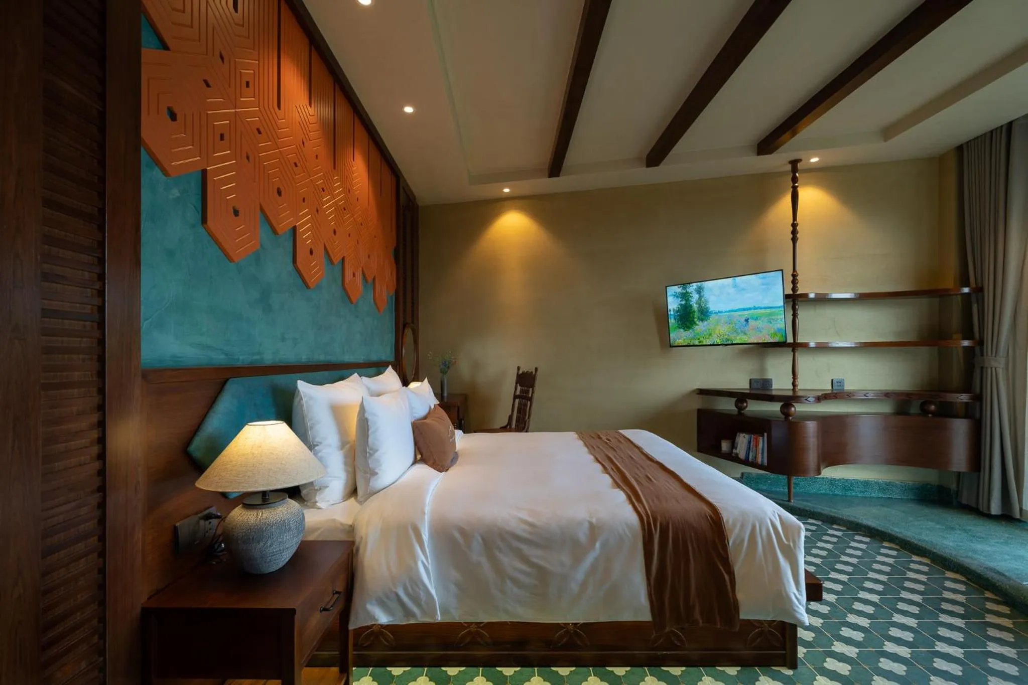 Bed in The Mist Boutique DaLat Hotel