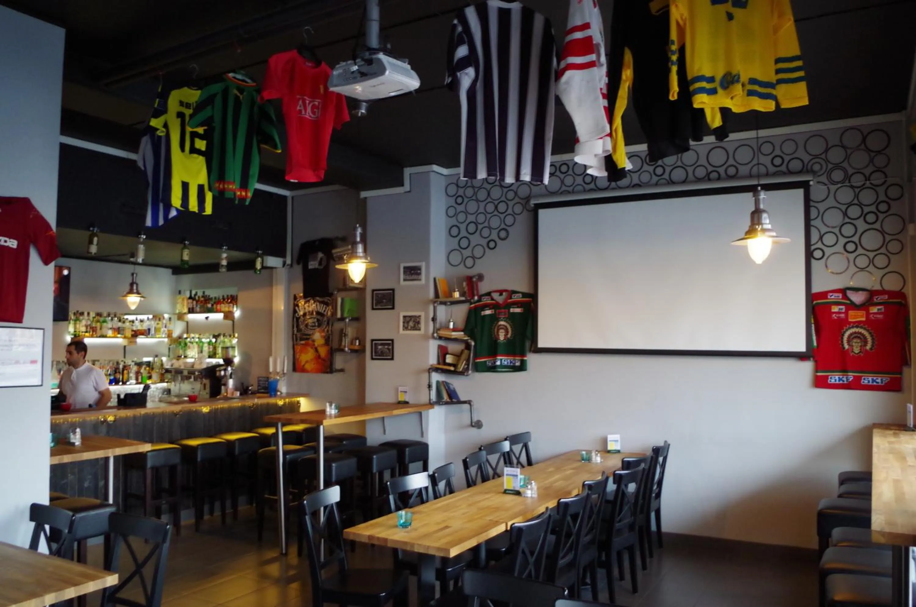 Lobby or reception in Spoton Hostel & Sportsbar