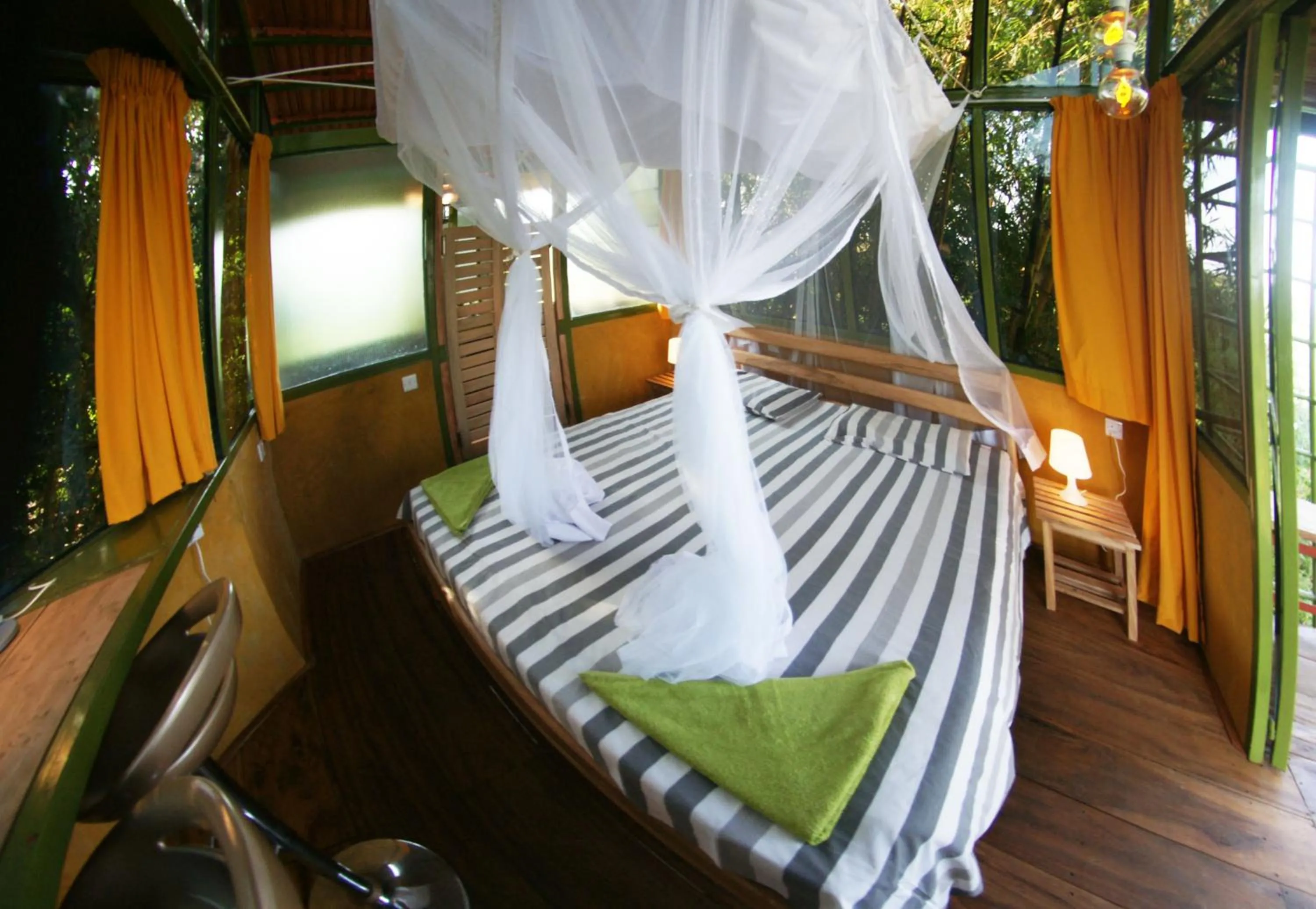 Bed in Yellow Haven Lodge