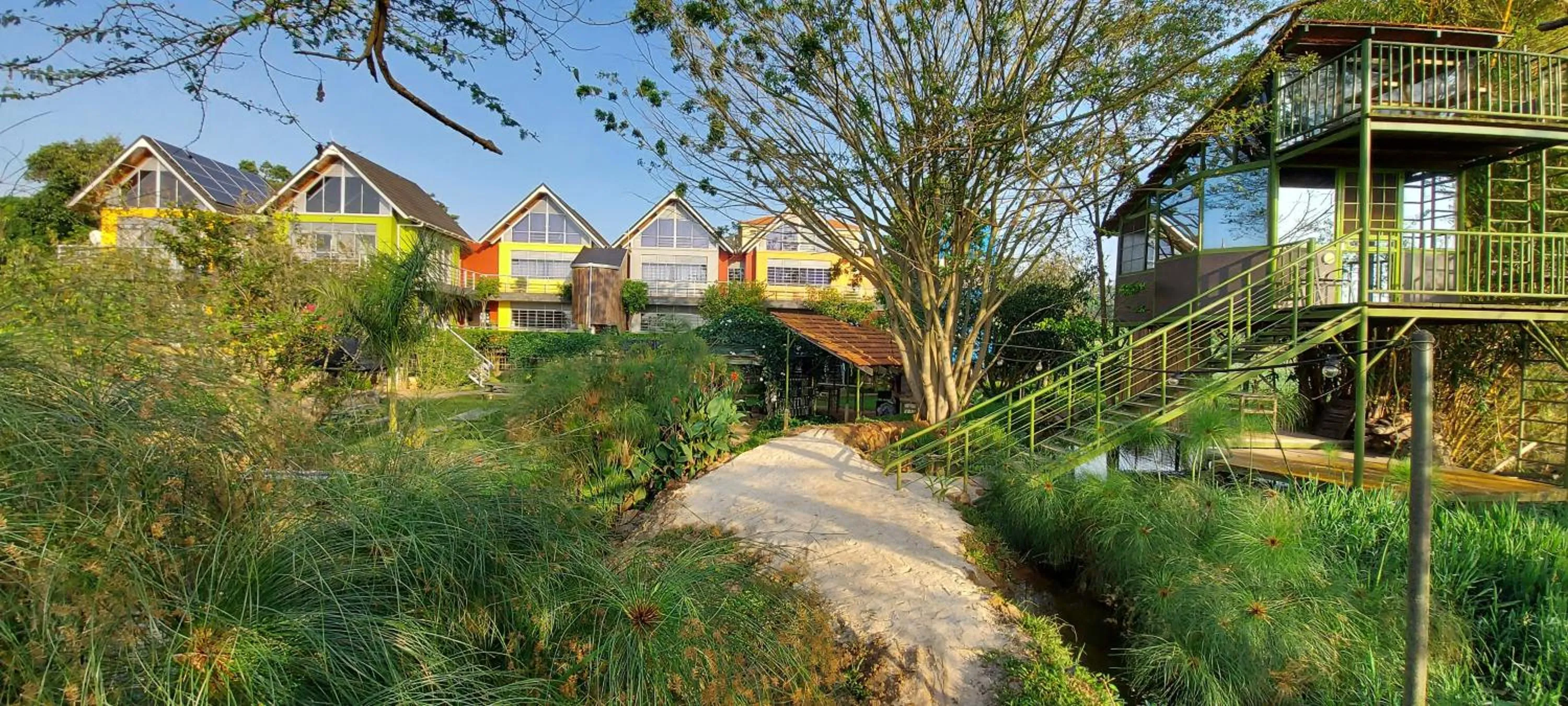 Property building in Yellow Haven Lodge