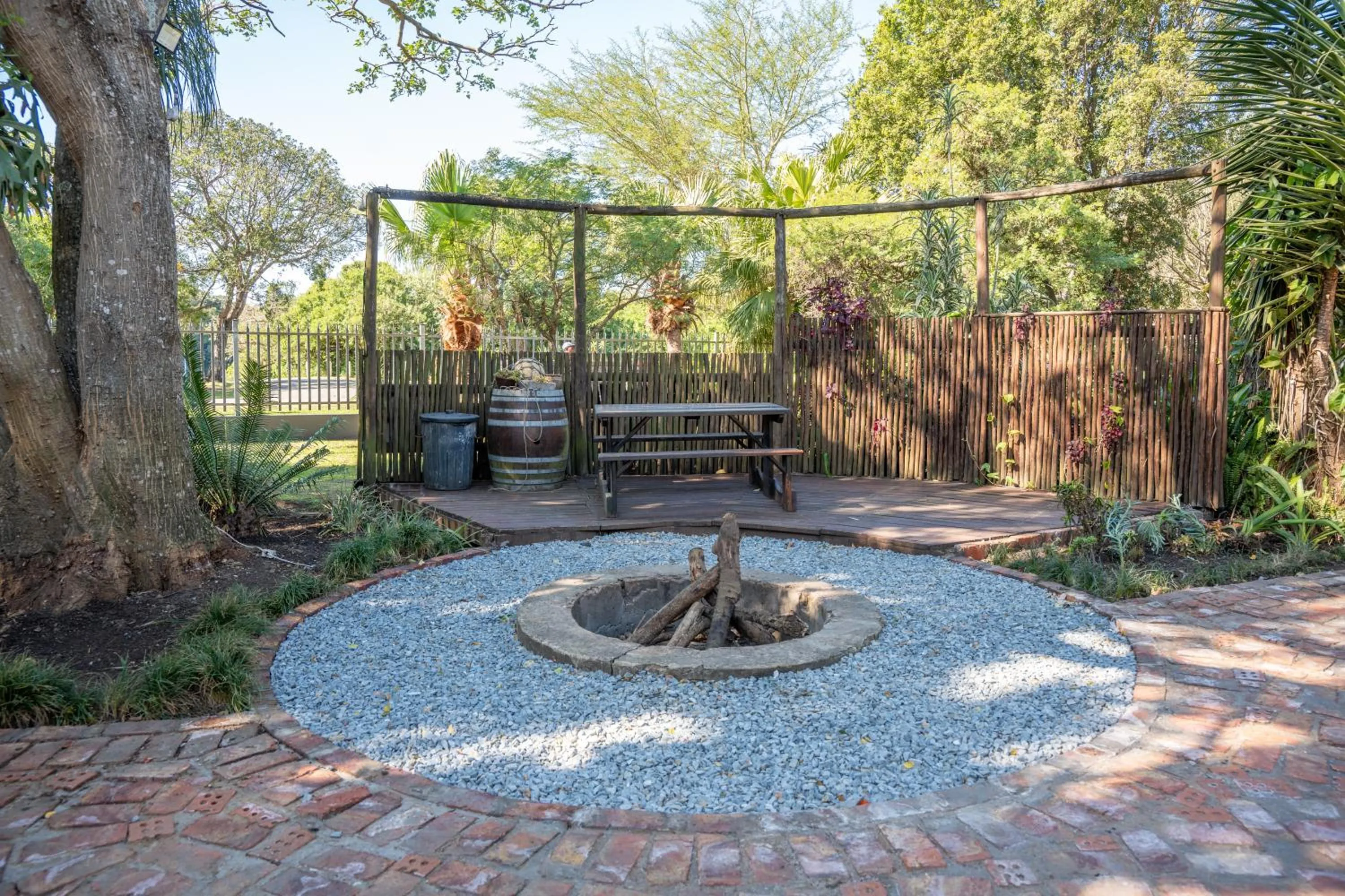 Garden in Tidewaters River Lodge