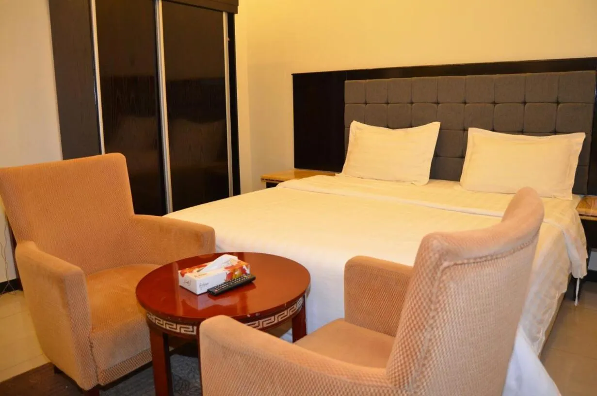 Bed in فخامة الديار للشقق المخدومة Fakhamat Aldyar For Serviced Apartments