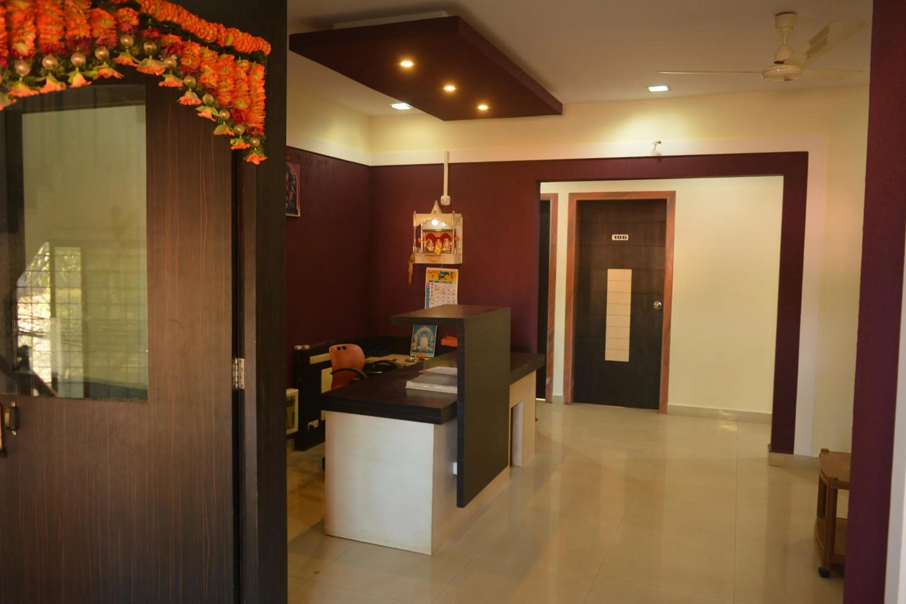 Hotel Abhiraj