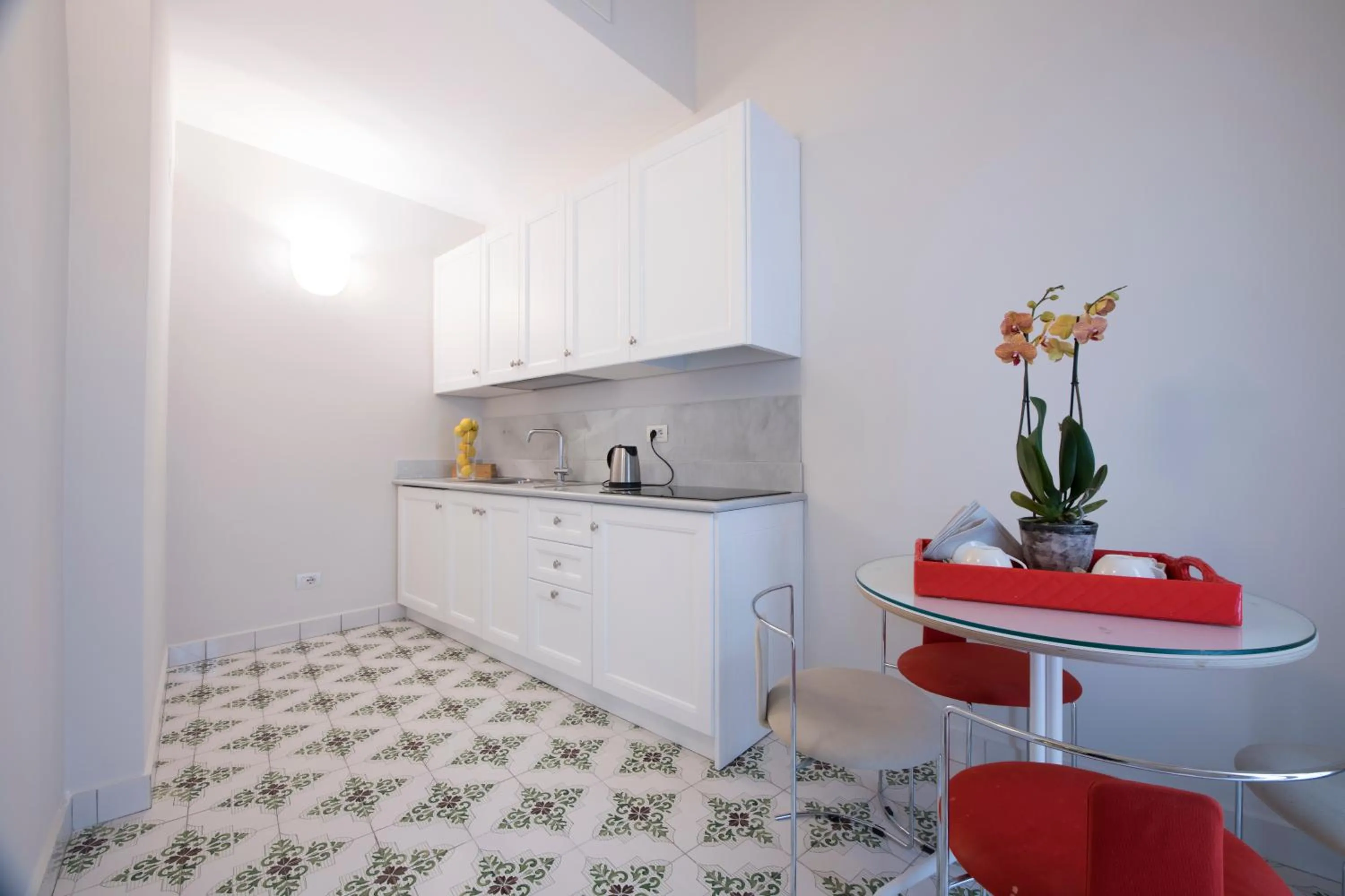 Kitchen or kitchenette in DieciSedici