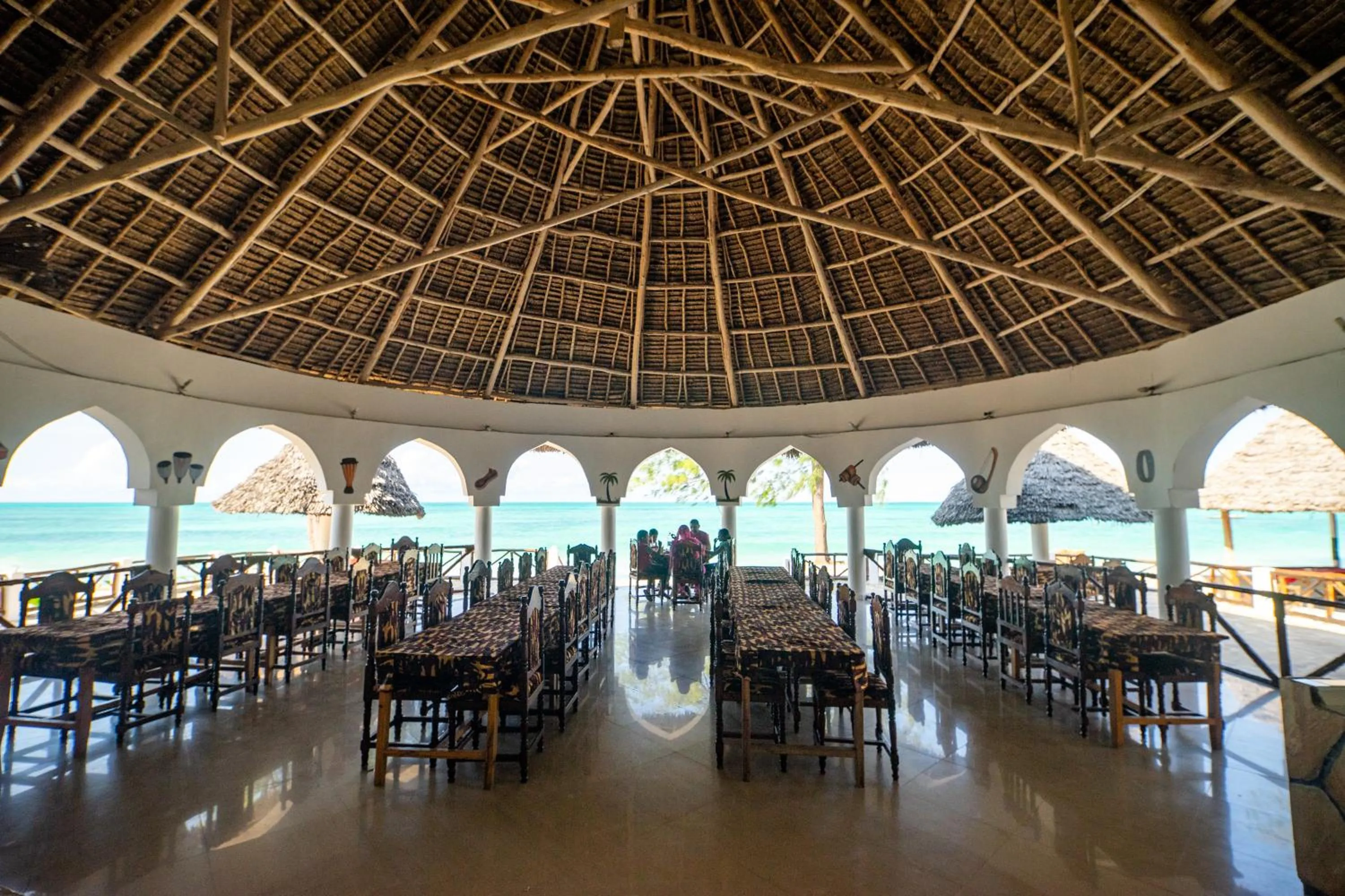 Restaurant/places to eat in Visitor's Inn