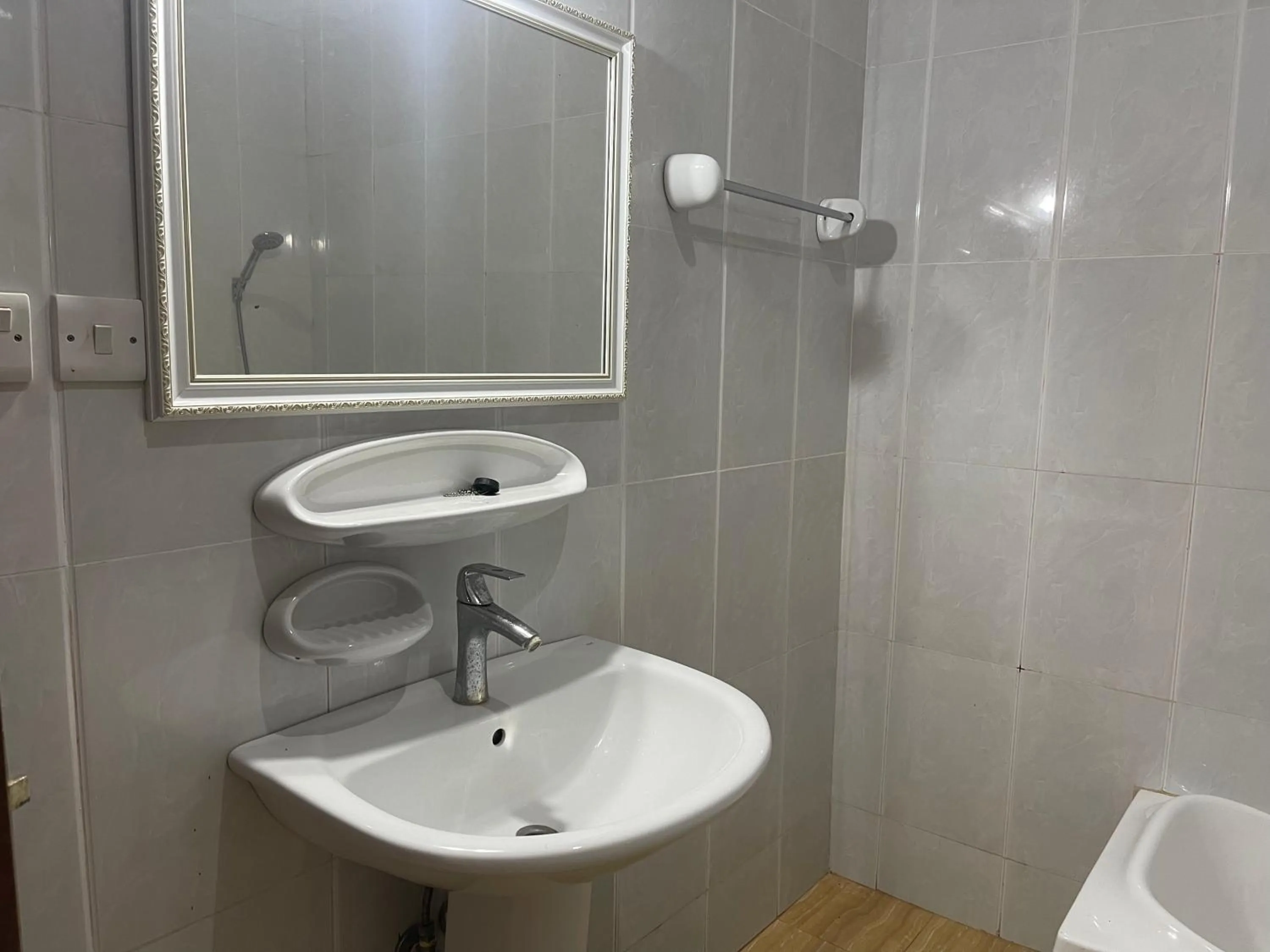 Shower in Visitor's Inn