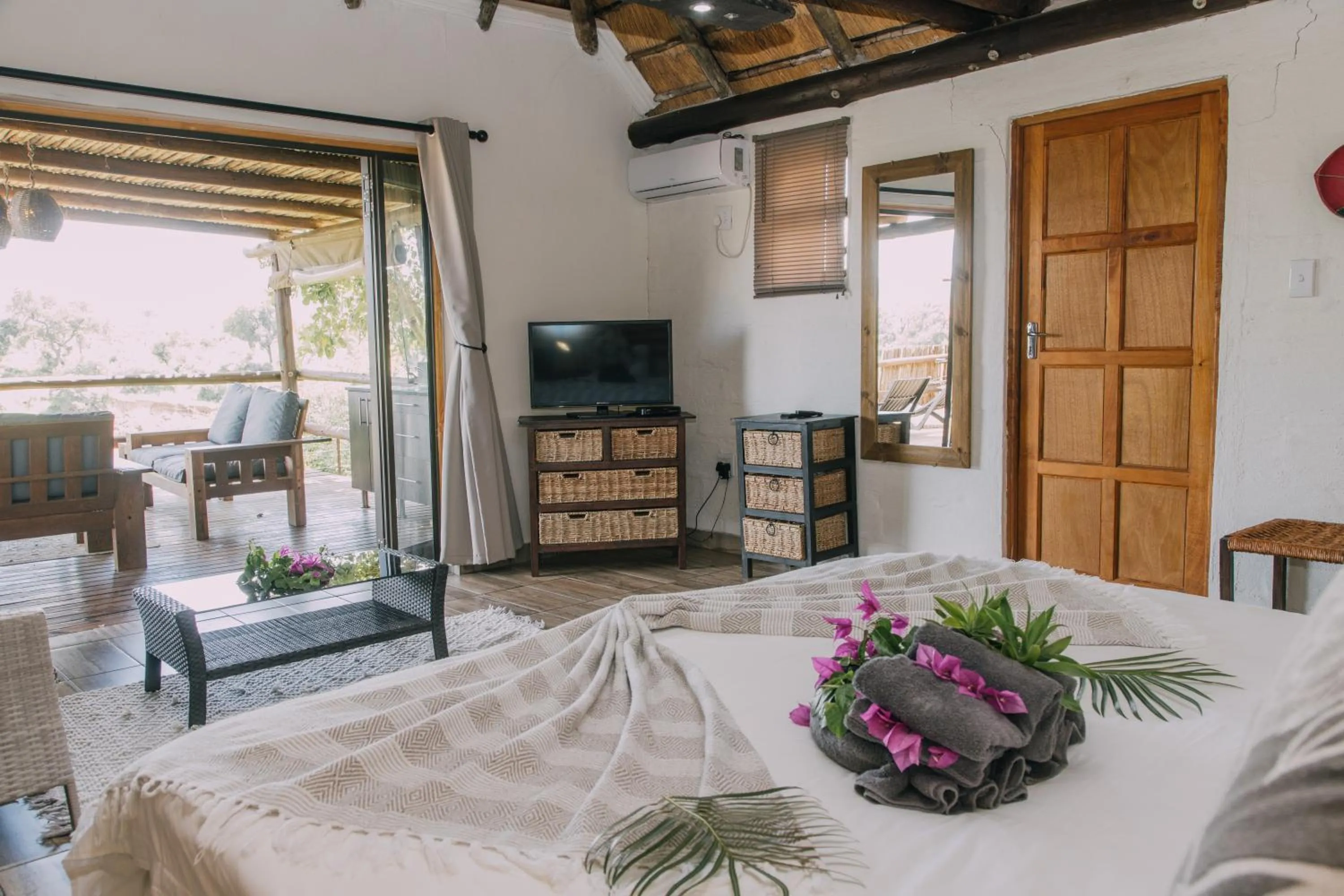 Photo of the whole room in Kruger View Chalets