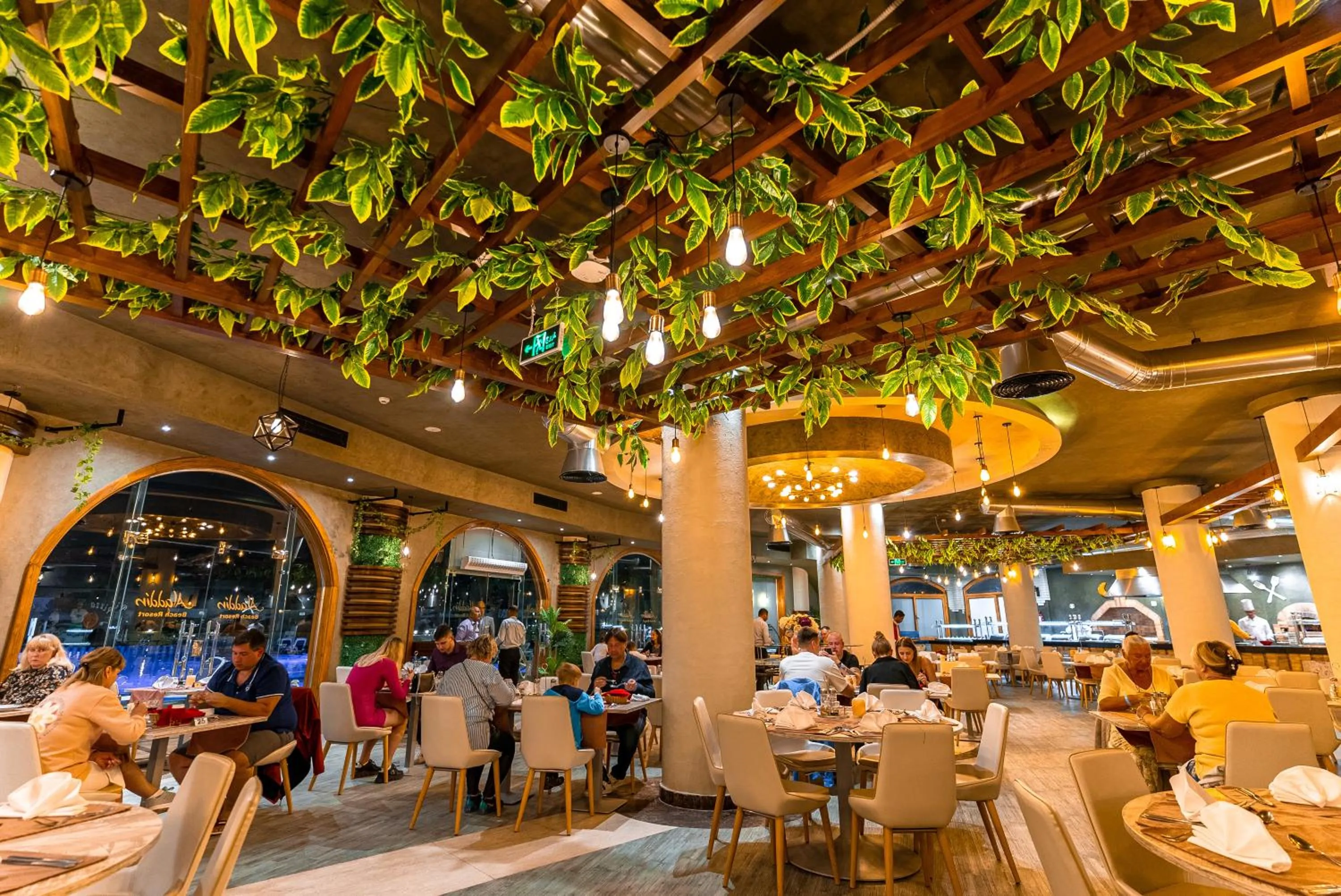 Restaurant/places to eat in Aladdin Beach Resort