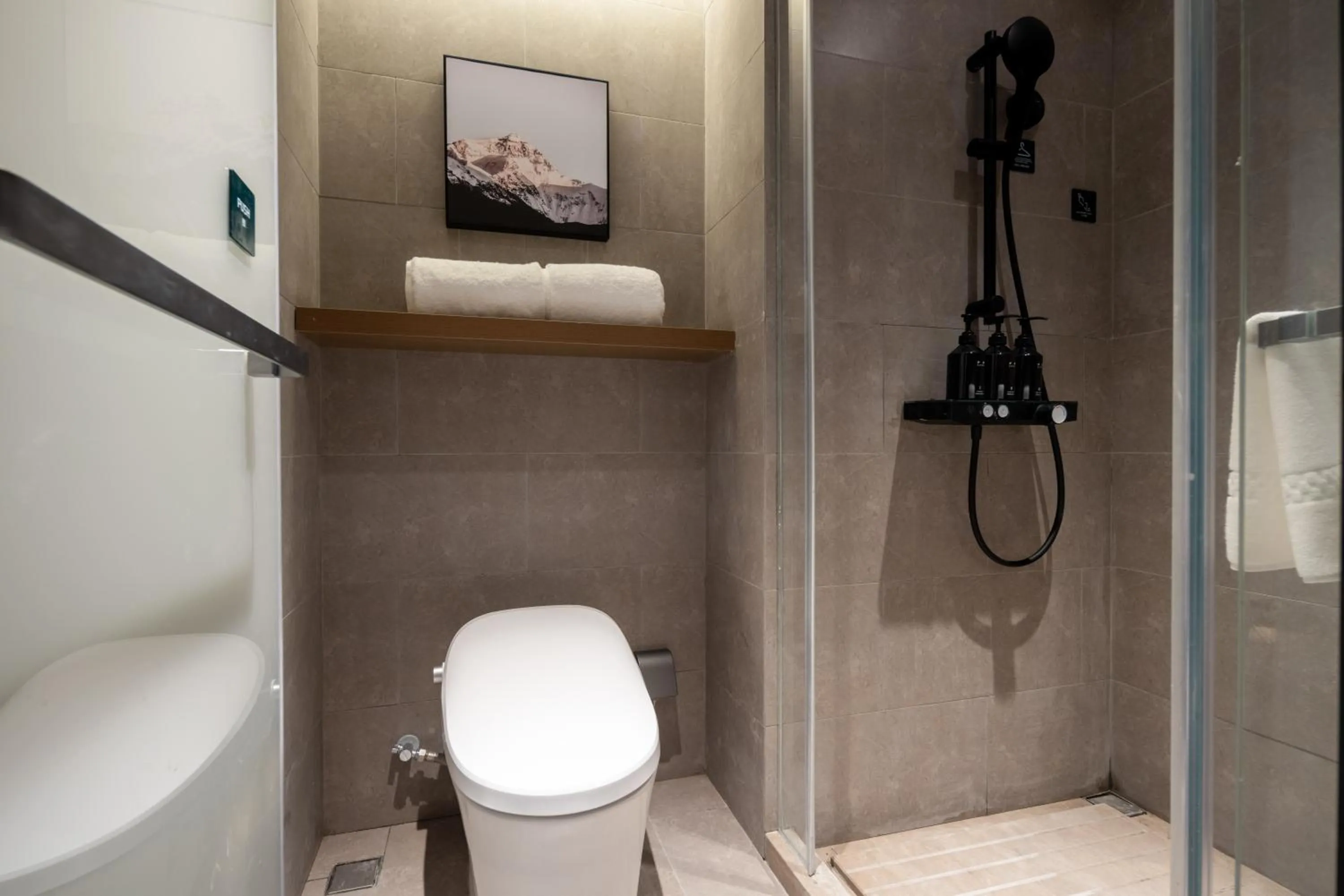 Atour Hotel Hangzhou Hubin Pinghai Road