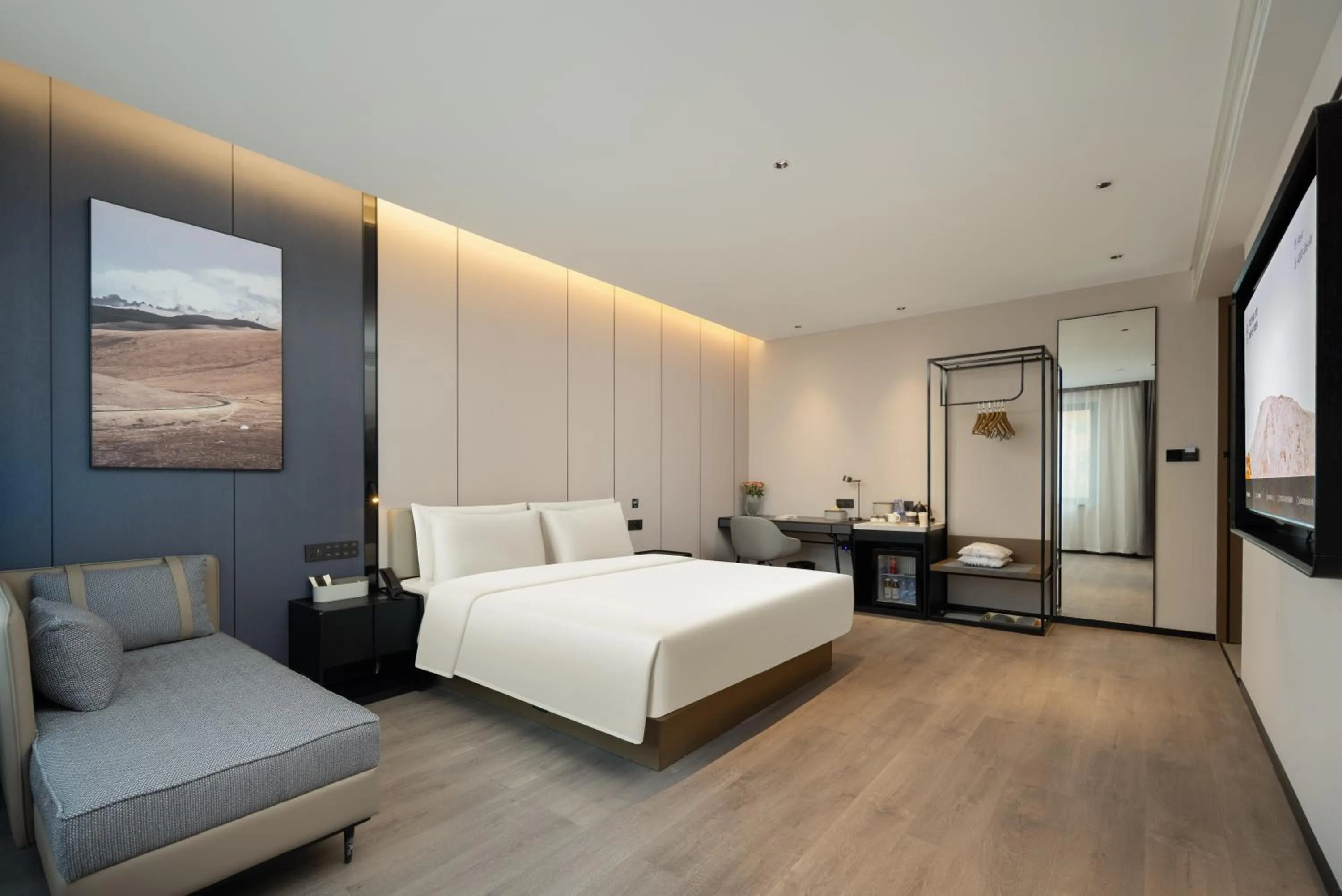 Bed in Atour Hotel Hangzhou Hubin Pinghai Road