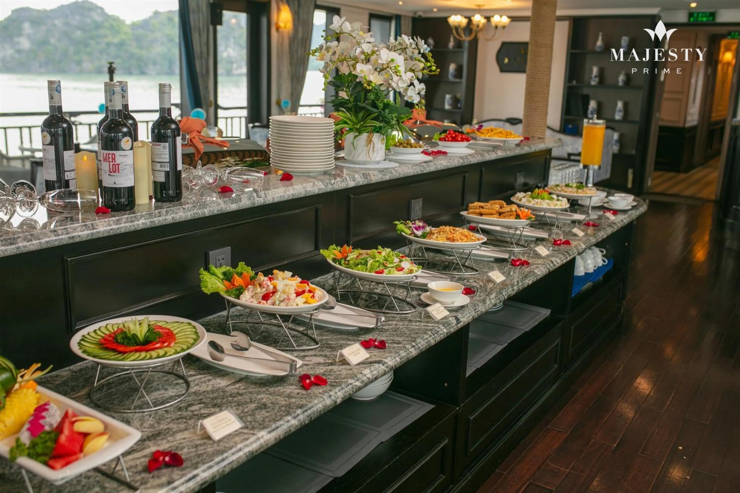 Restaurant/places to eat in Majesty Luxury Prime Cruise by Premier Group
