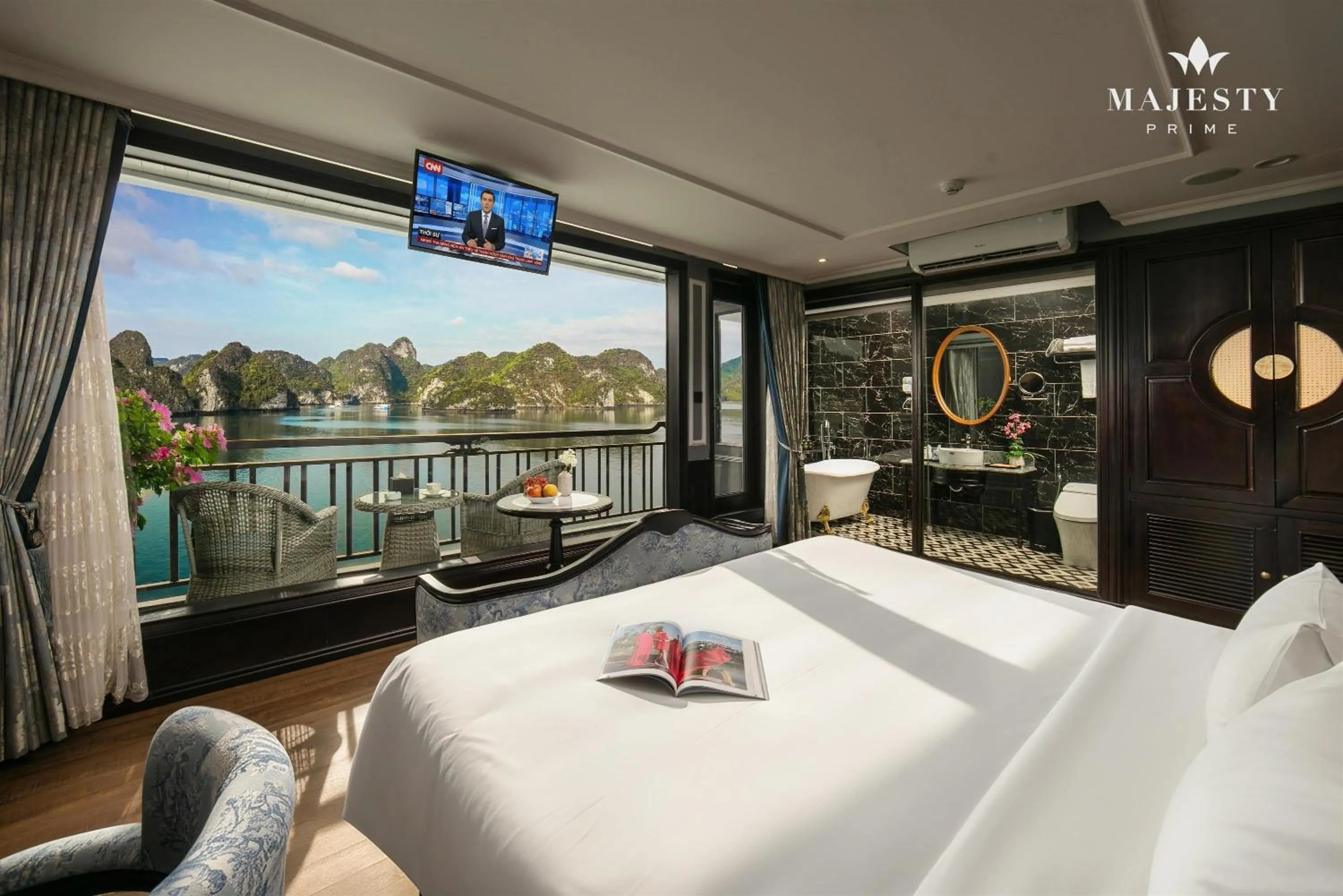 Bedroom, Bed in Majesty Luxury Prime Cruise by Premier Group