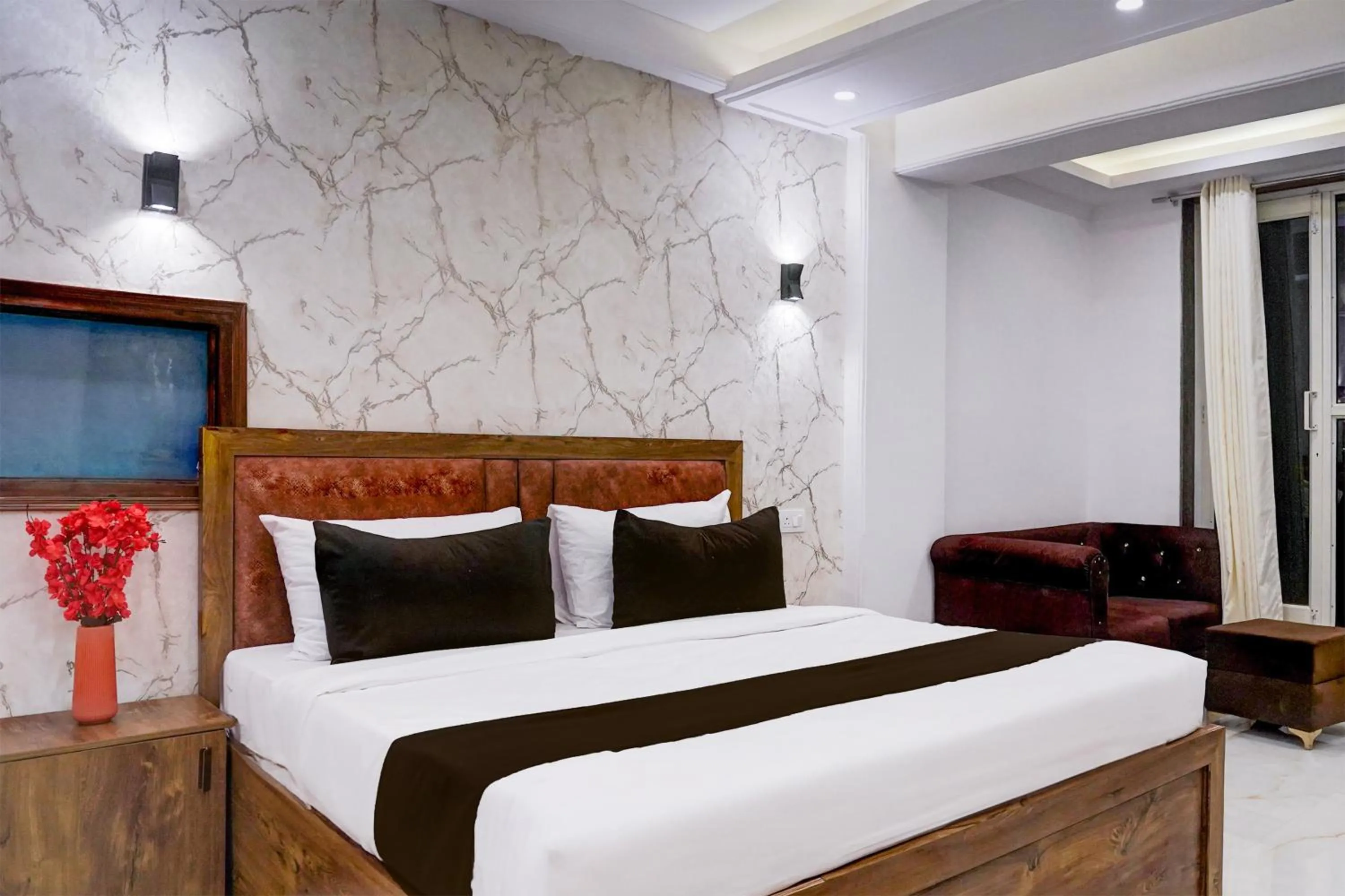 Bedroom, Bed in Hotel Vaishali Grand