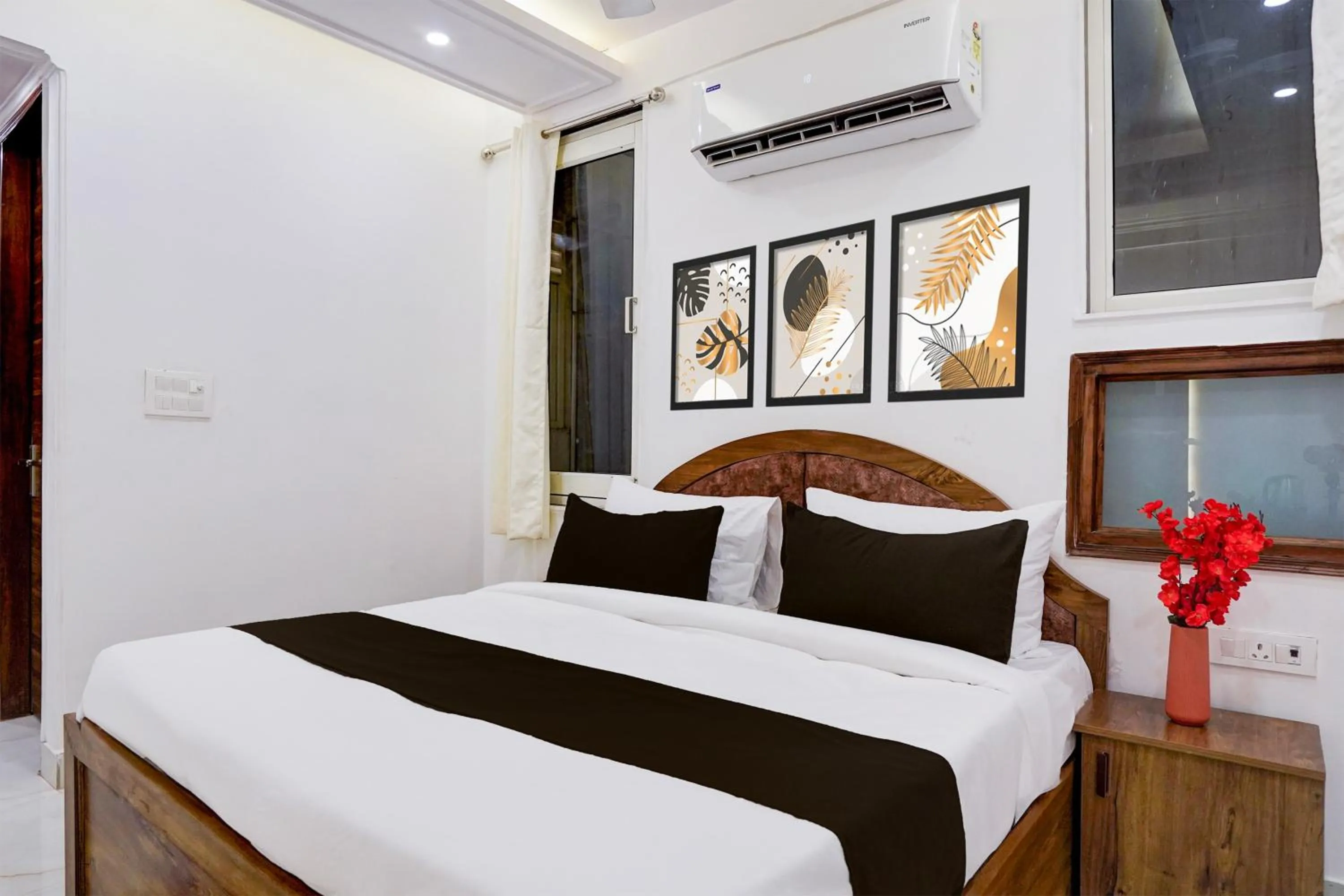 Bedroom, Bed in Hotel Vaishali Grand