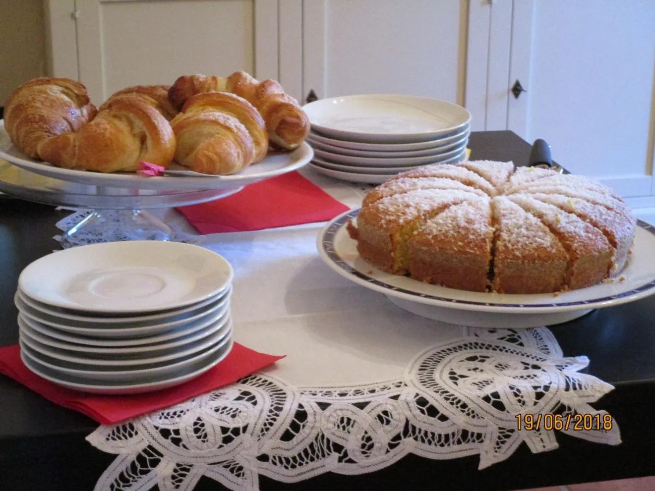 Breakfast in Villa Leilani B&B