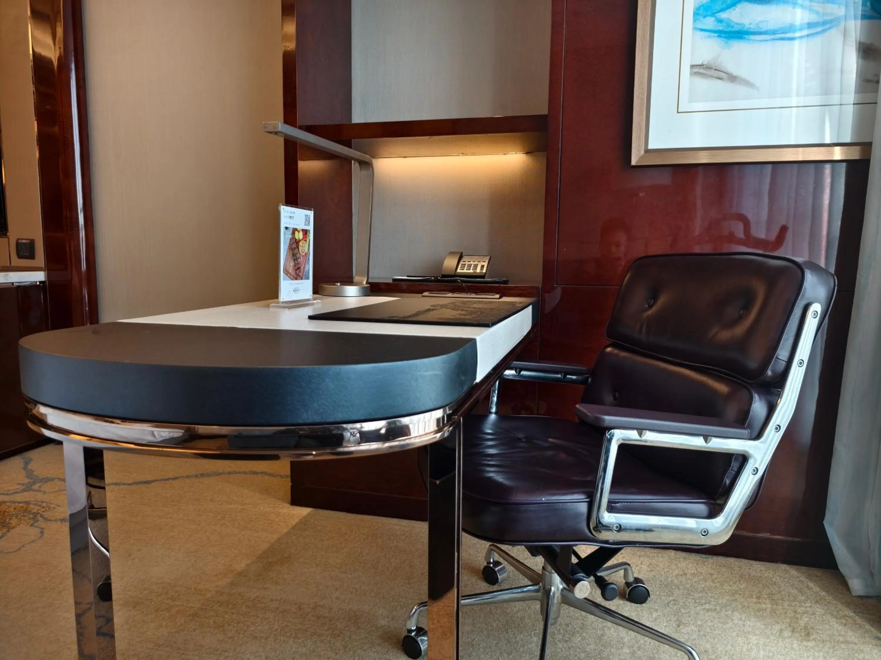 Seating area in Sheraton Grand Zhengzhou Hotel