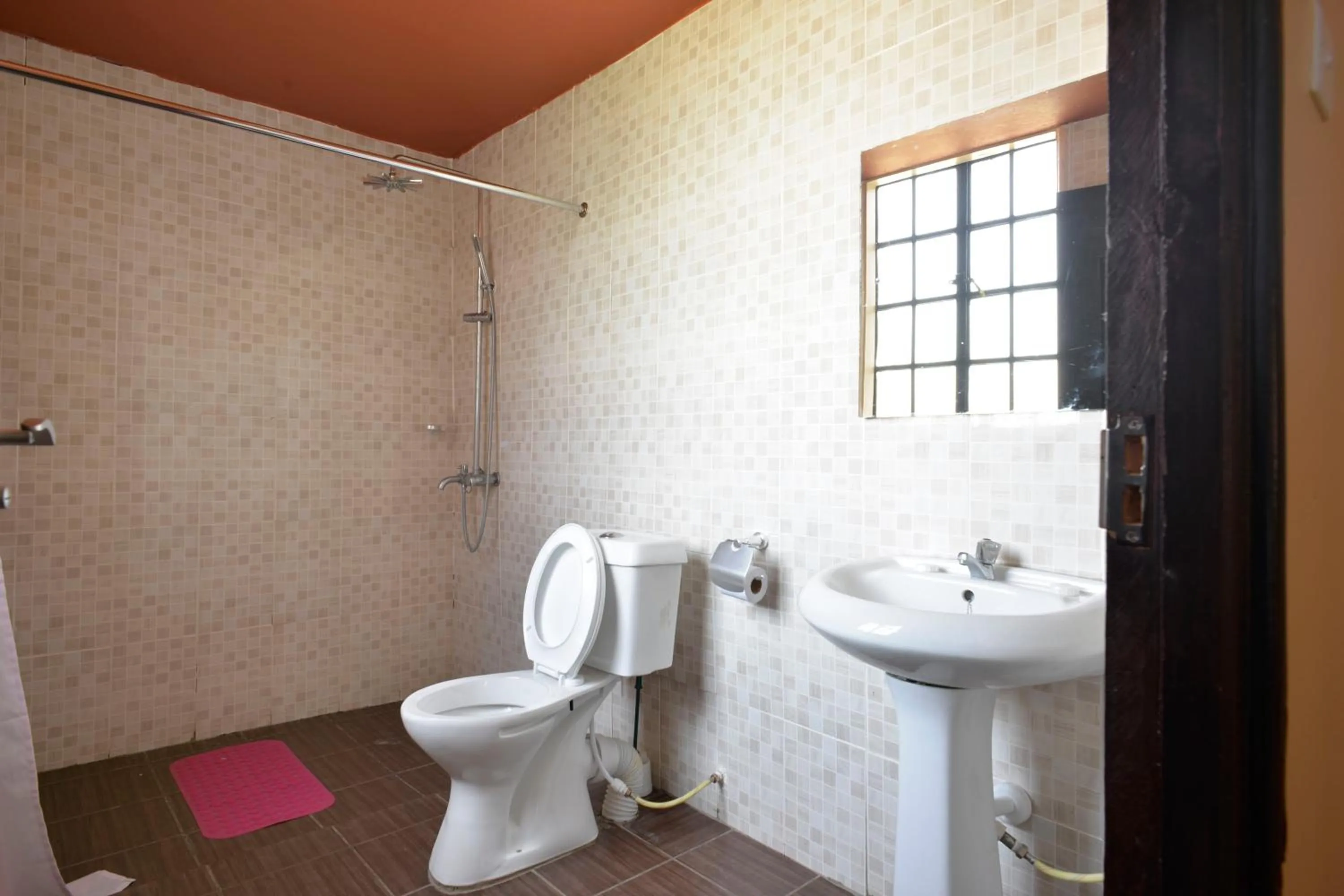 Bathroom in Burch's Resort Naivasha