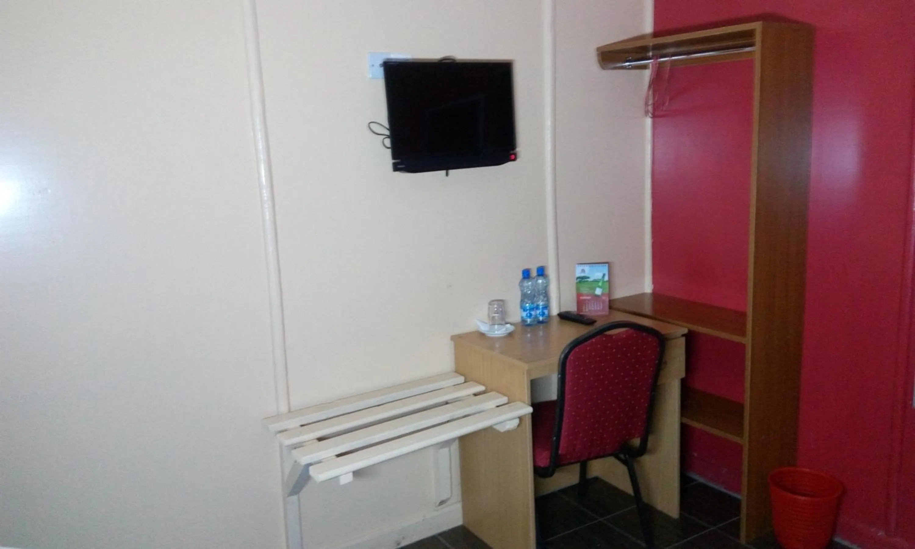 TV and multimedia in Burch's Resort Naivasha