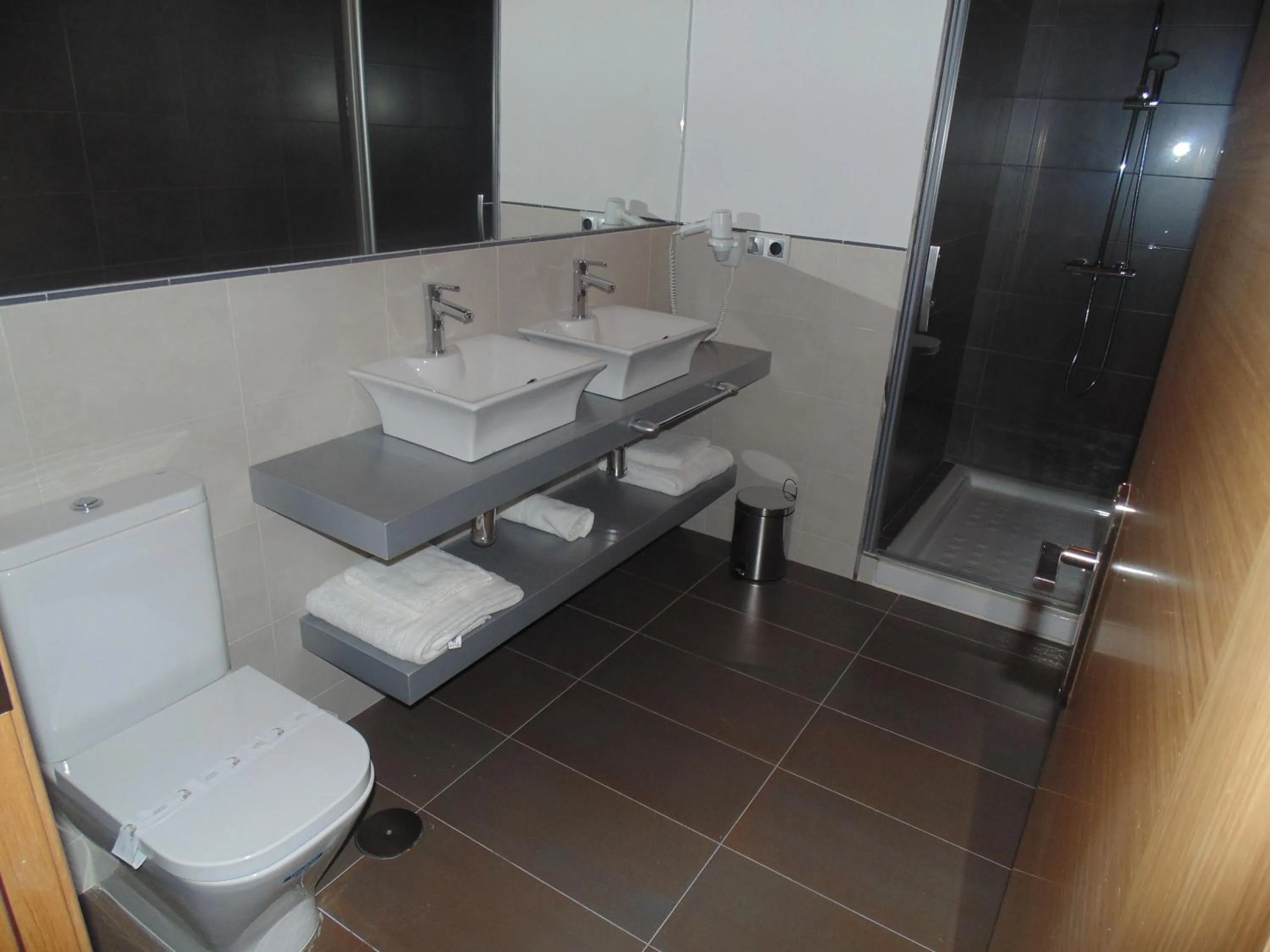 Bathroom in Hotel Ribera de Langa