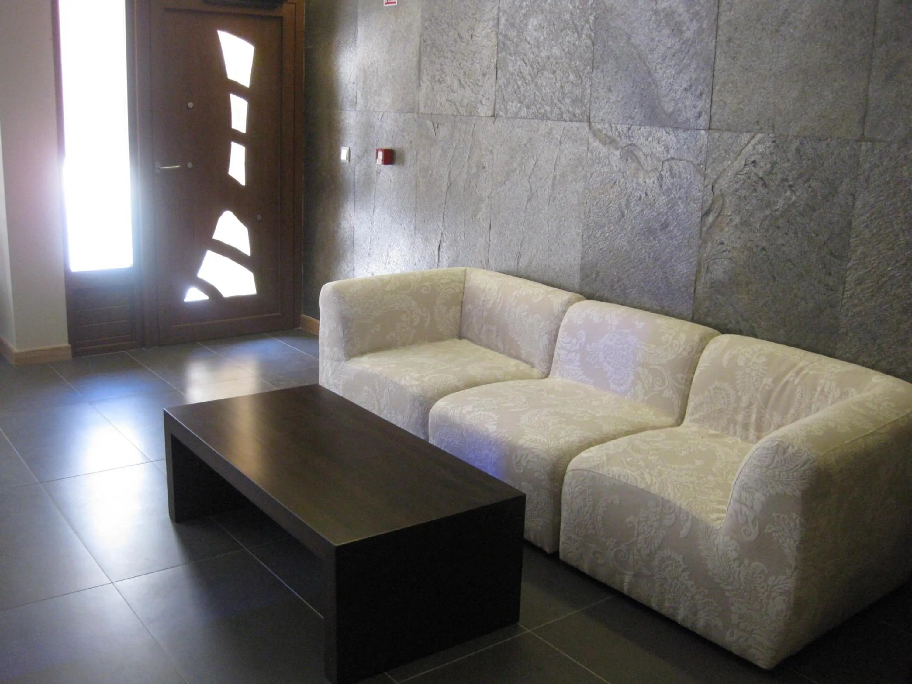 Lobby or reception in Hotel Ribera de Langa