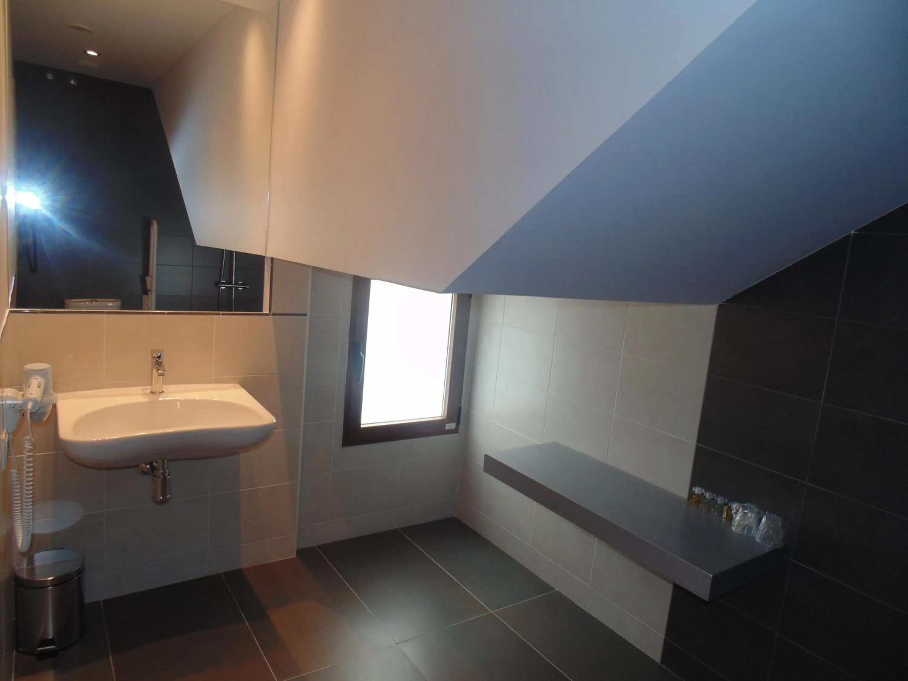 Bathroom in Hotel Ribera de Langa