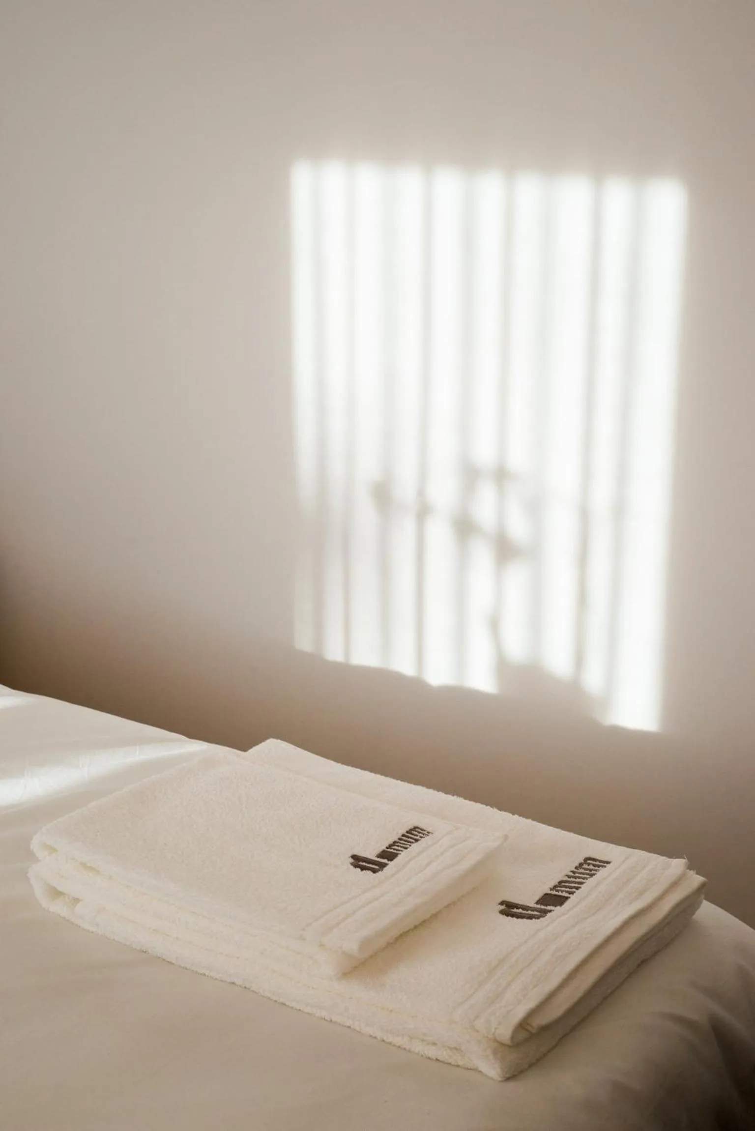 Bedroom, Bed in Domum