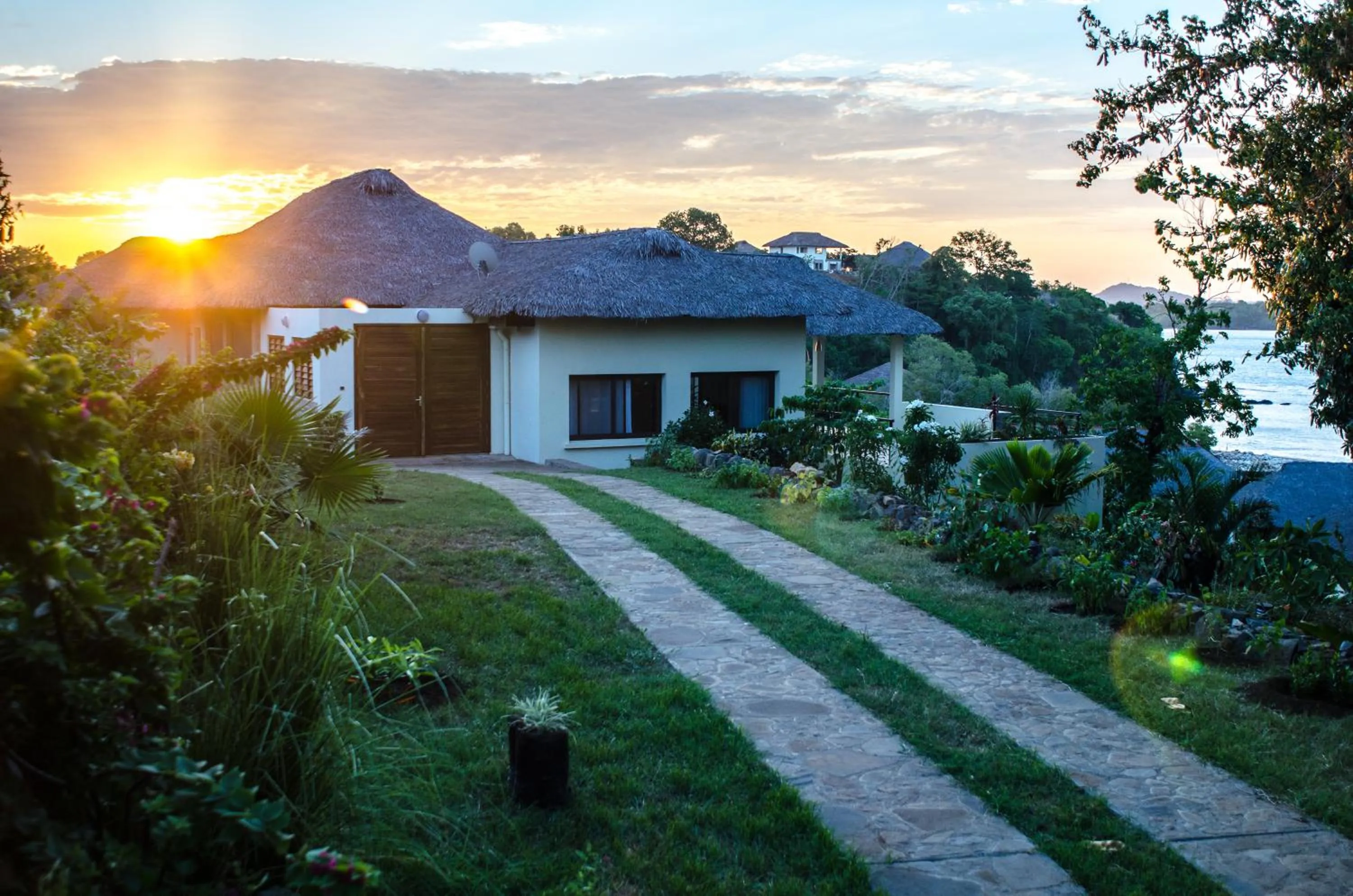 Area and facilities in Home The Residence