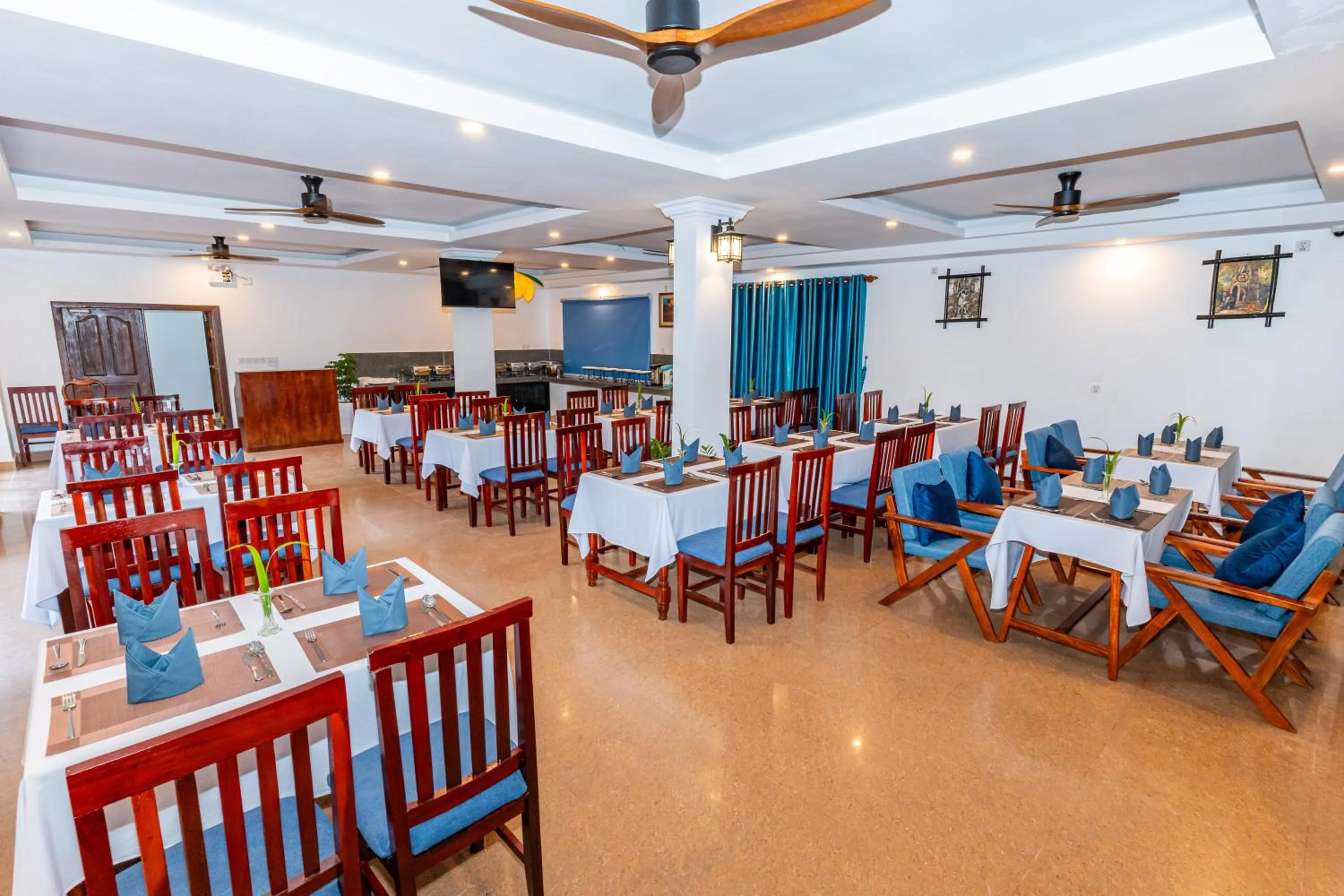 Restaurant/places to eat in Rithy Rin Angkor Hotel