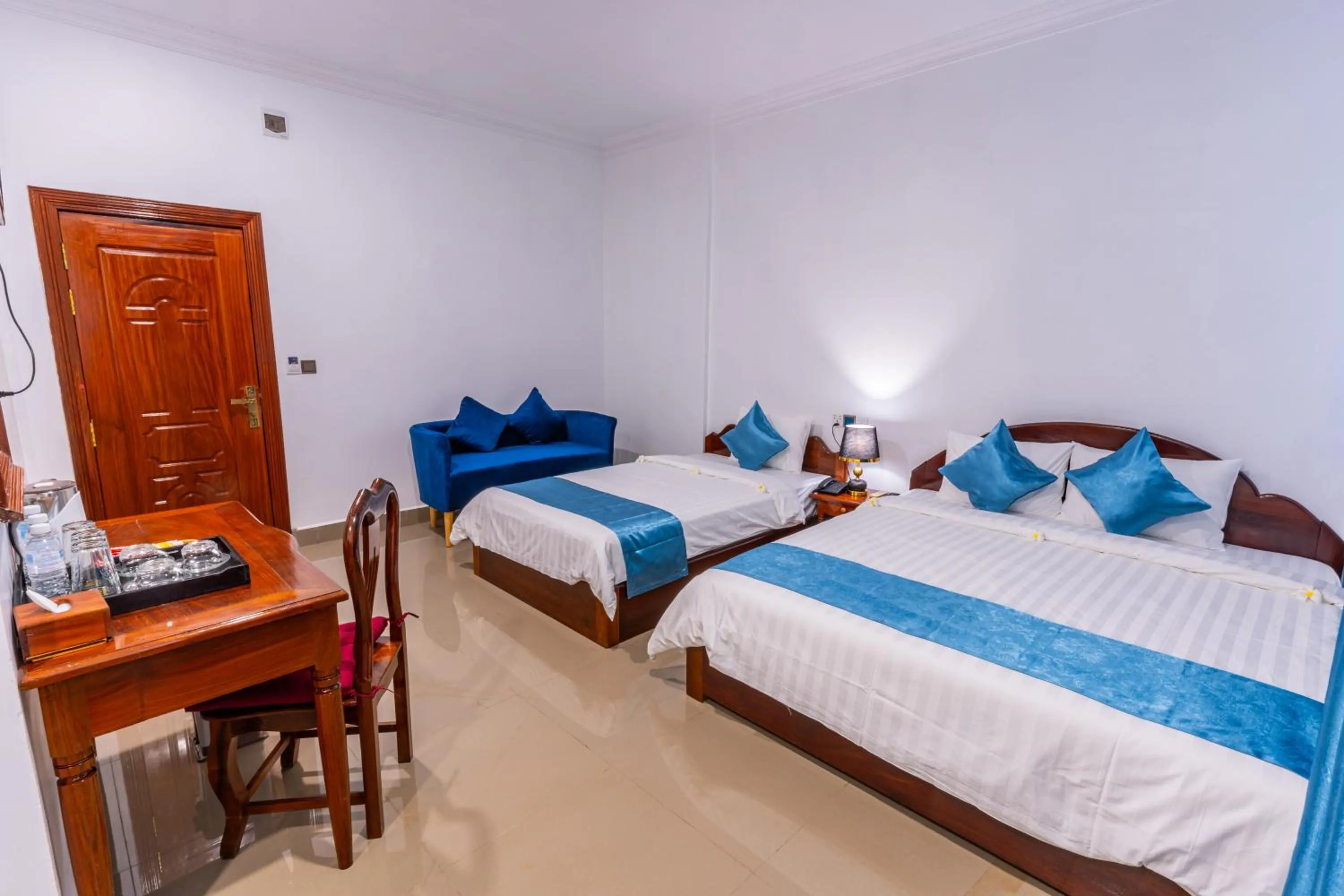 Bed in Rithy Rin Angkor Hotel