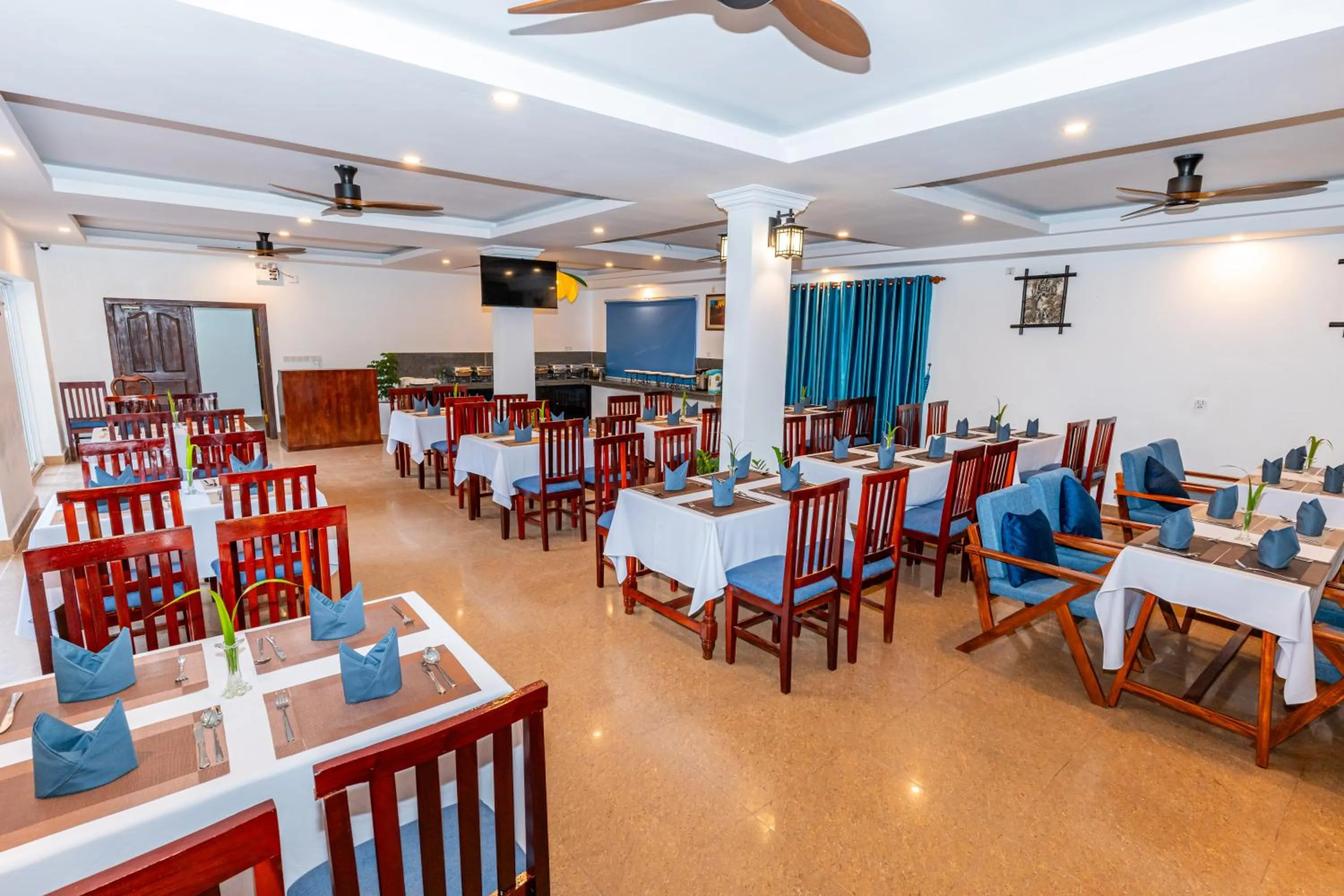 Restaurant/places to eat in Rithy Rin Angkor Hotel