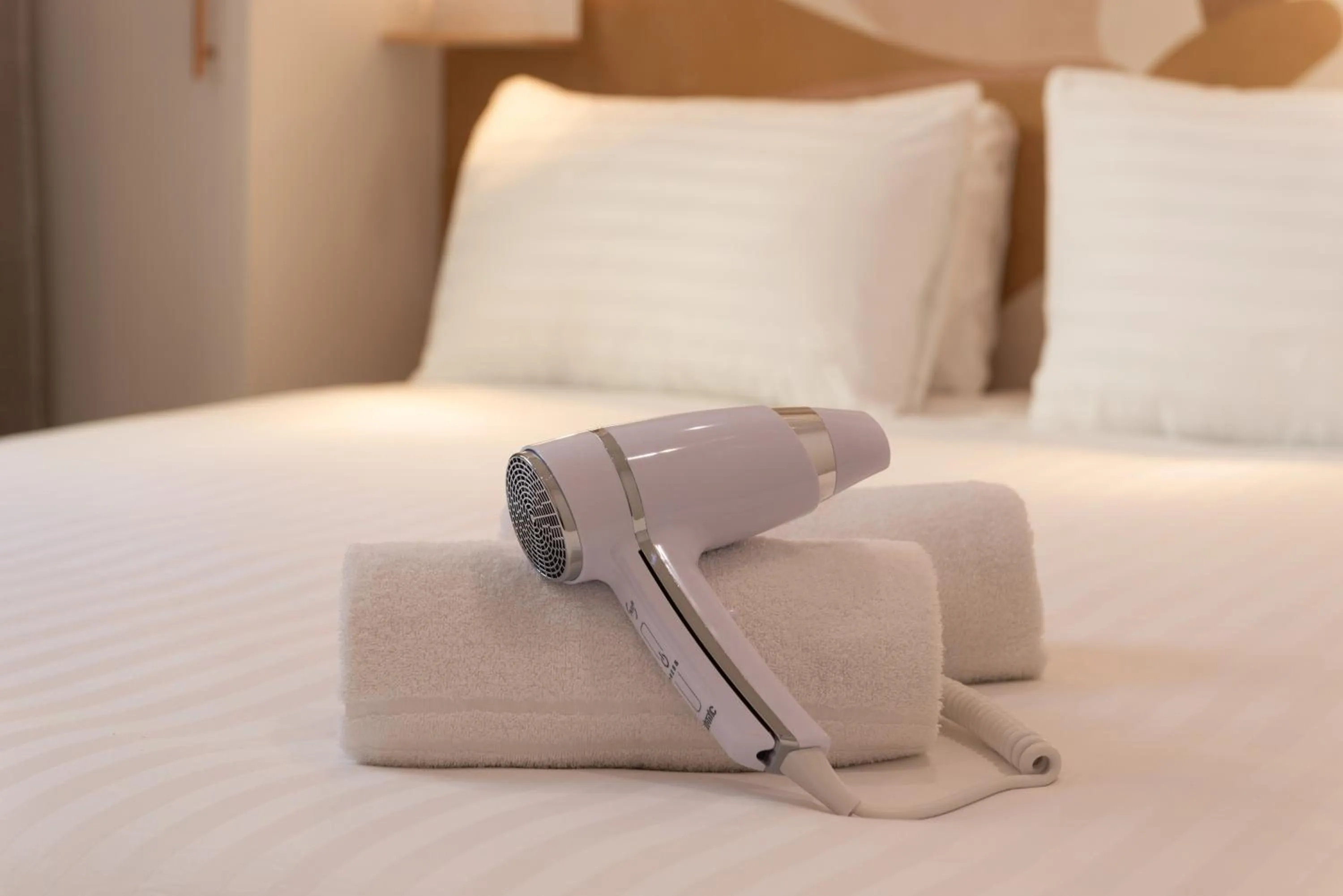 Bedroom, Bed in Faubourg Station