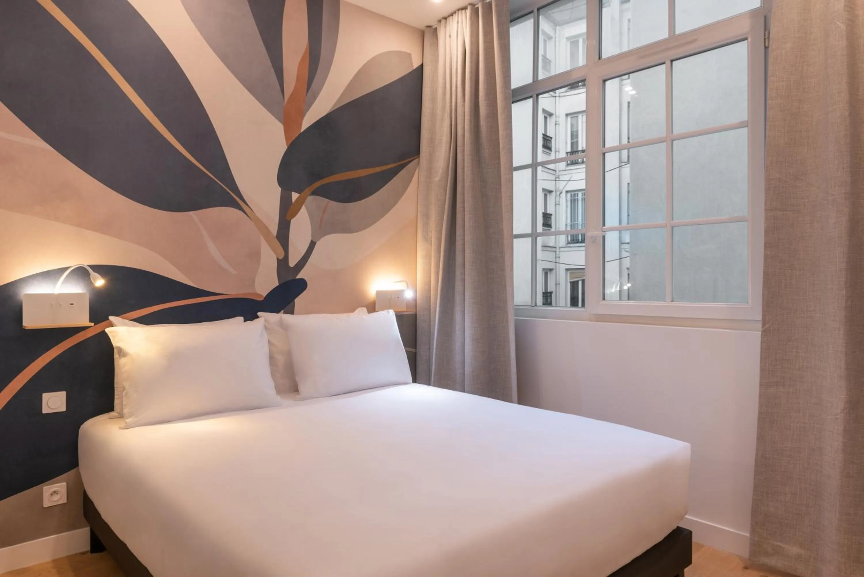 Bedroom, Bed in Faubourg Station