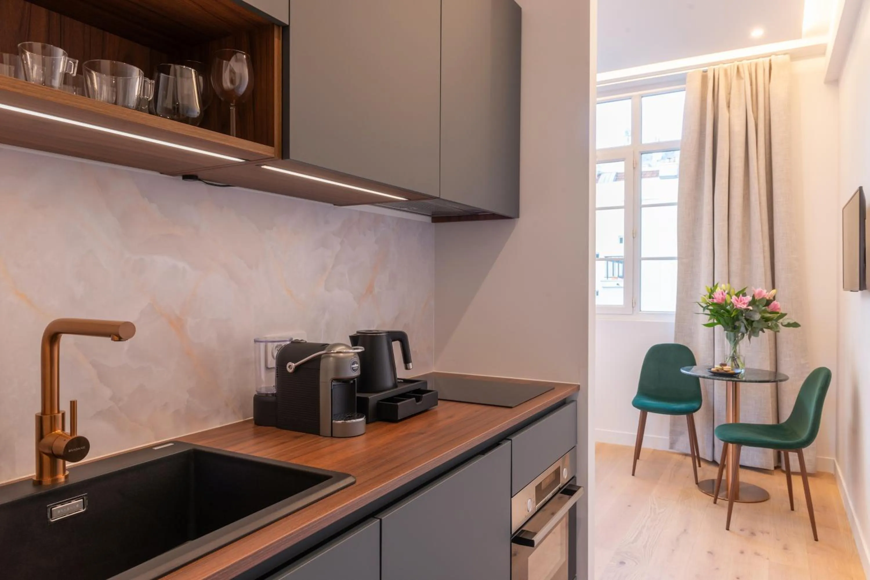 kitchen in Faubourg Station