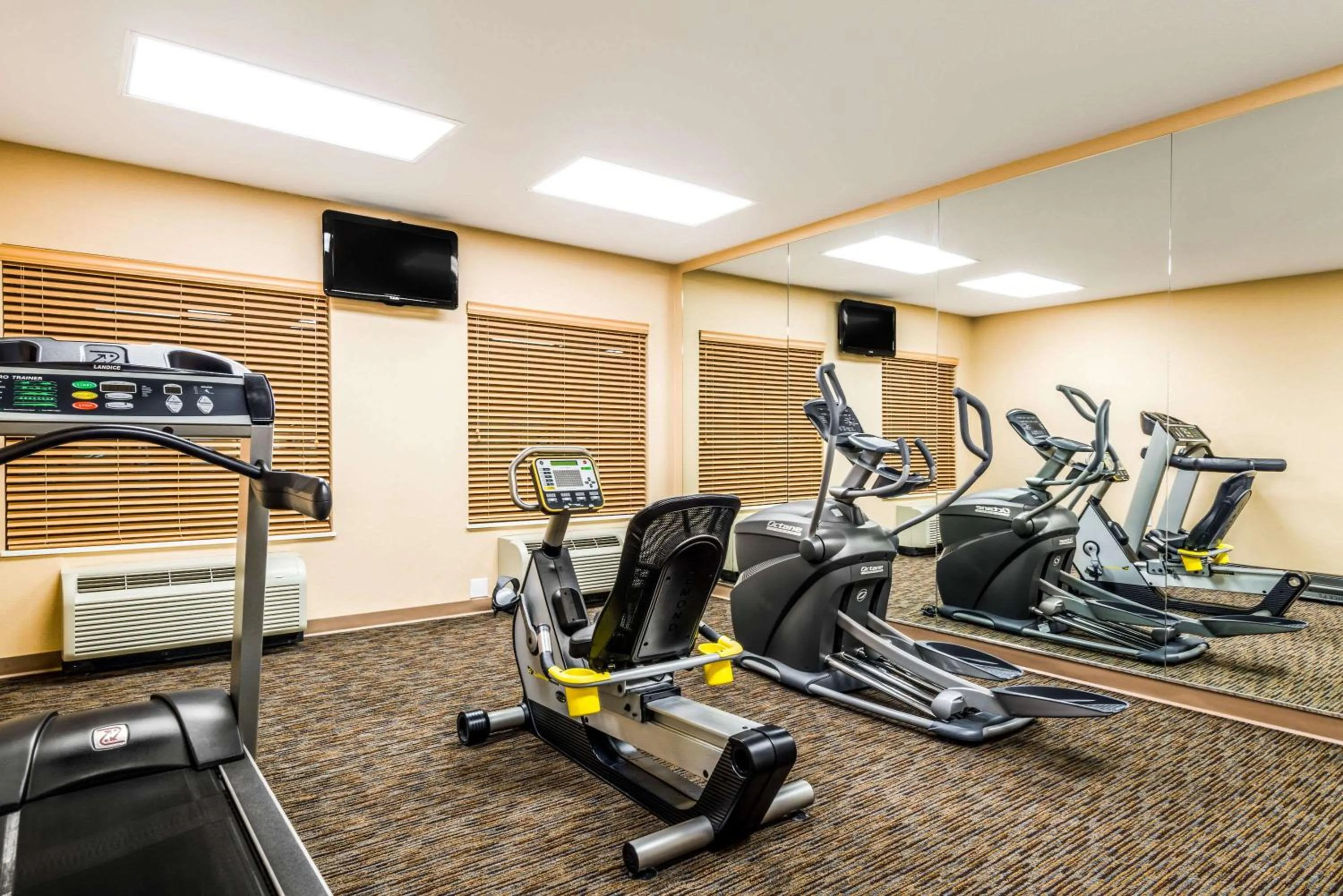 Fitness centre/facilities in Baymont by Wyndham Denver International Airport