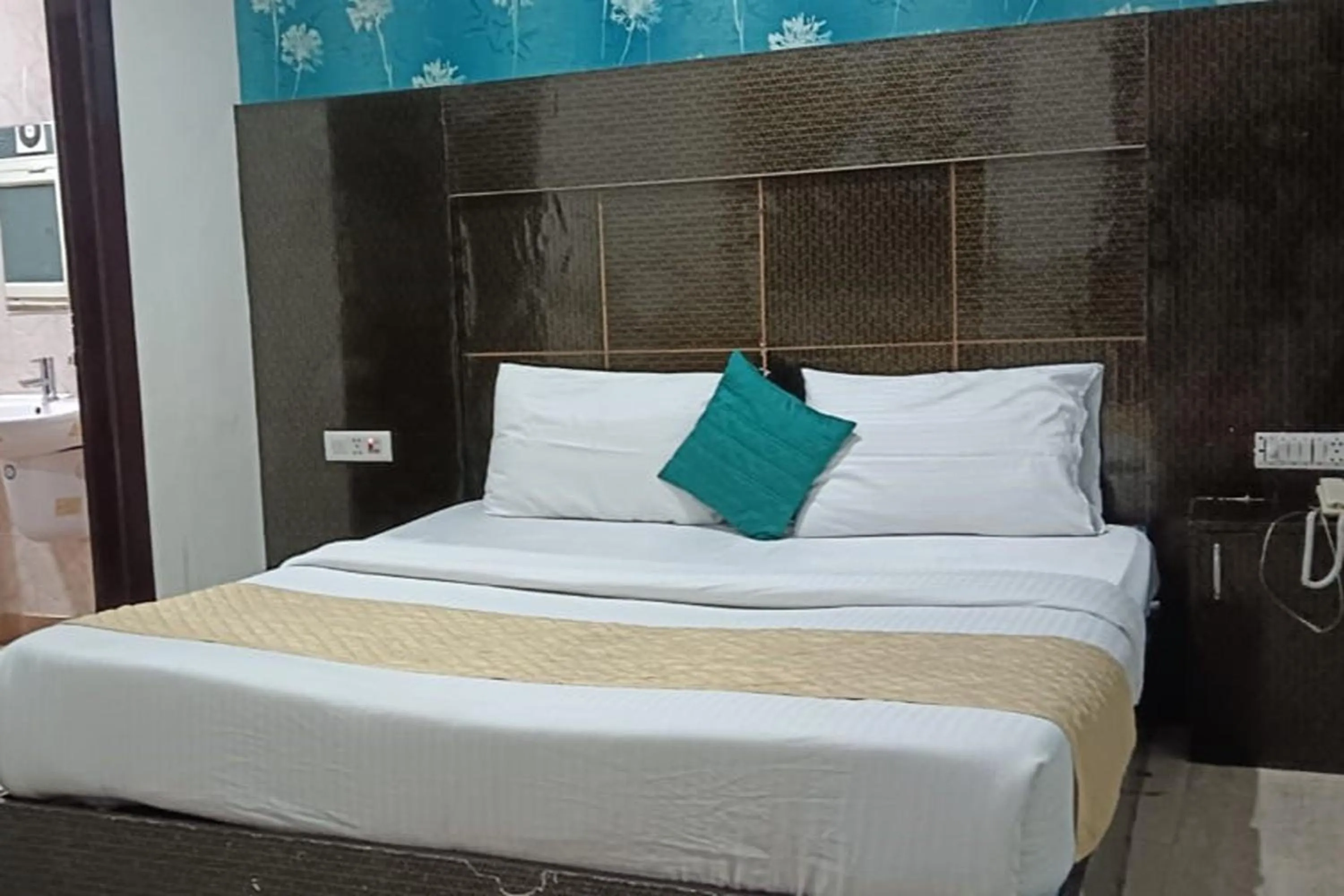 Bedroom in Hotel Sky View