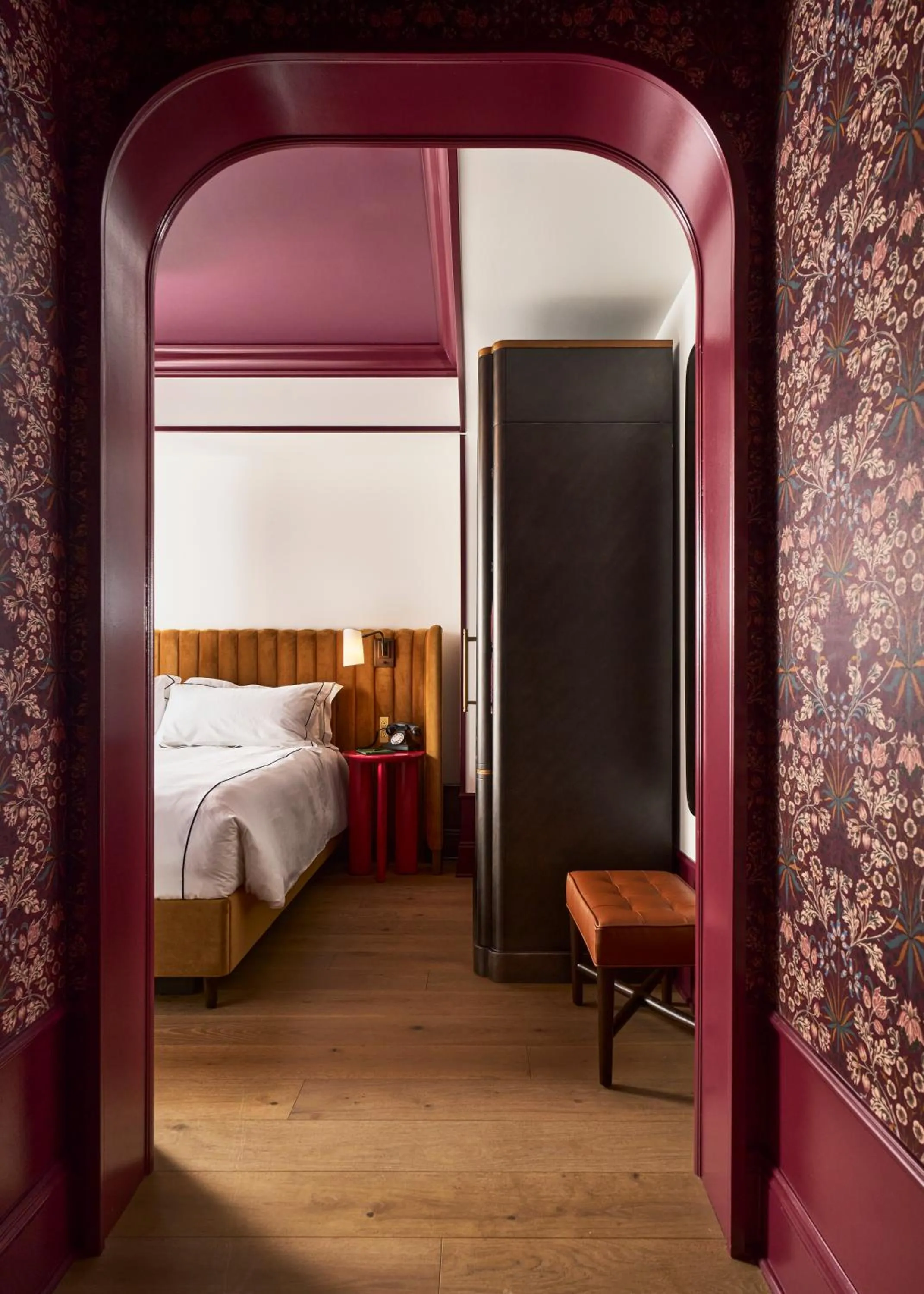 View (from property/room), Bed in Fidelity Hotel