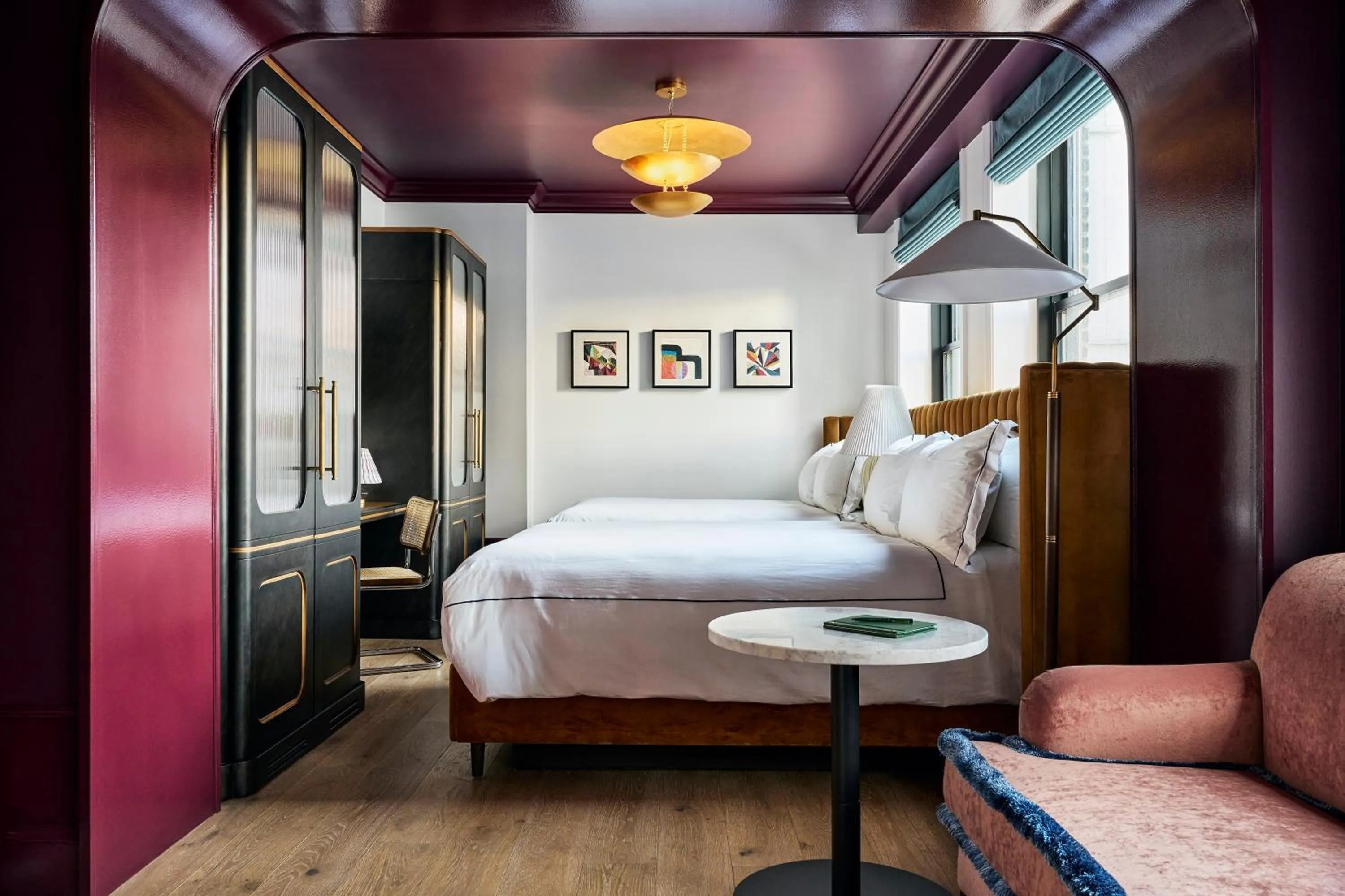 Bed in Fidelity Hotel