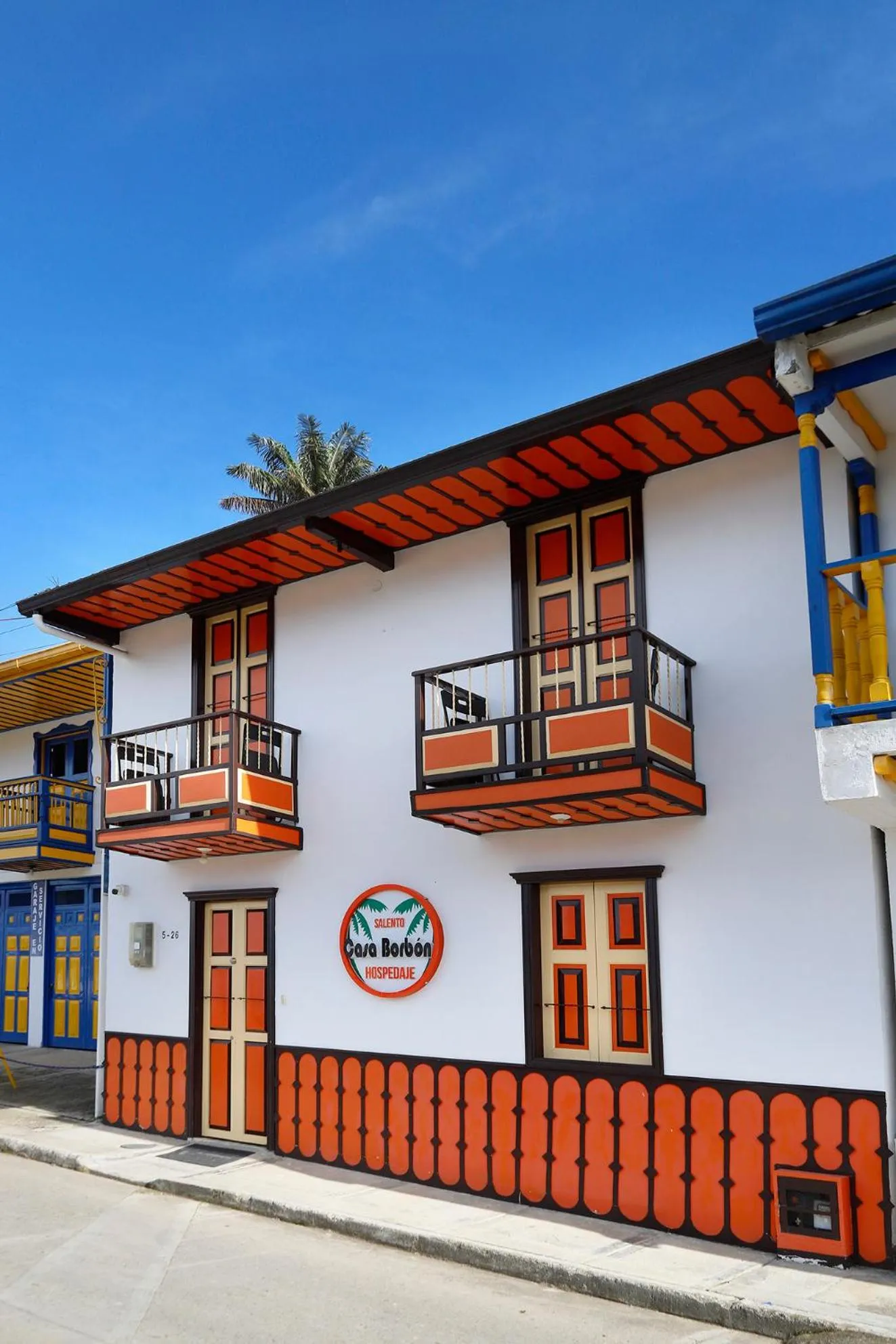 Property building in Casa Borbon