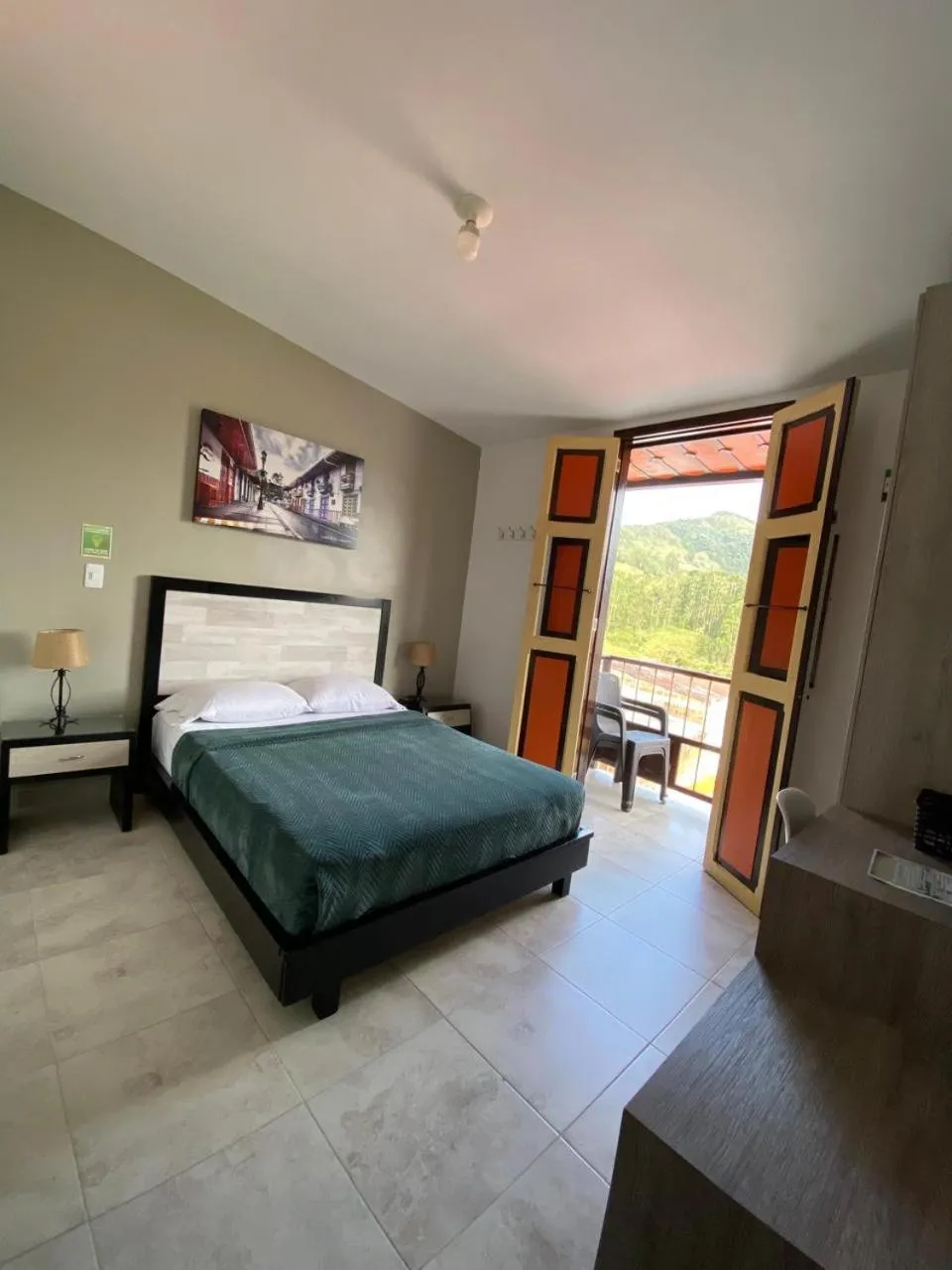Photo of the whole room, Bed in Casa Borbon