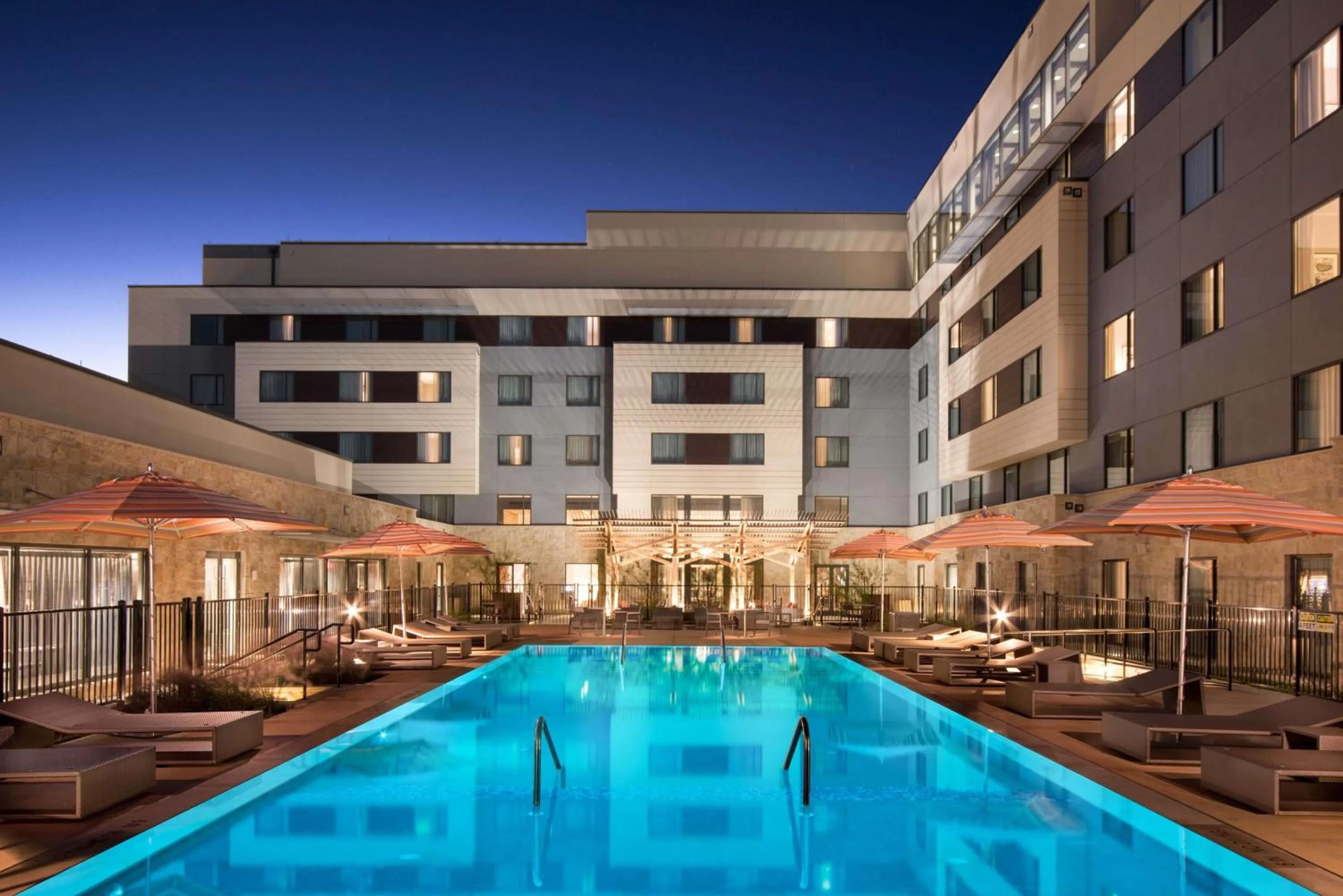 Property building in Sonesta Bee Cave Austin Hill Country