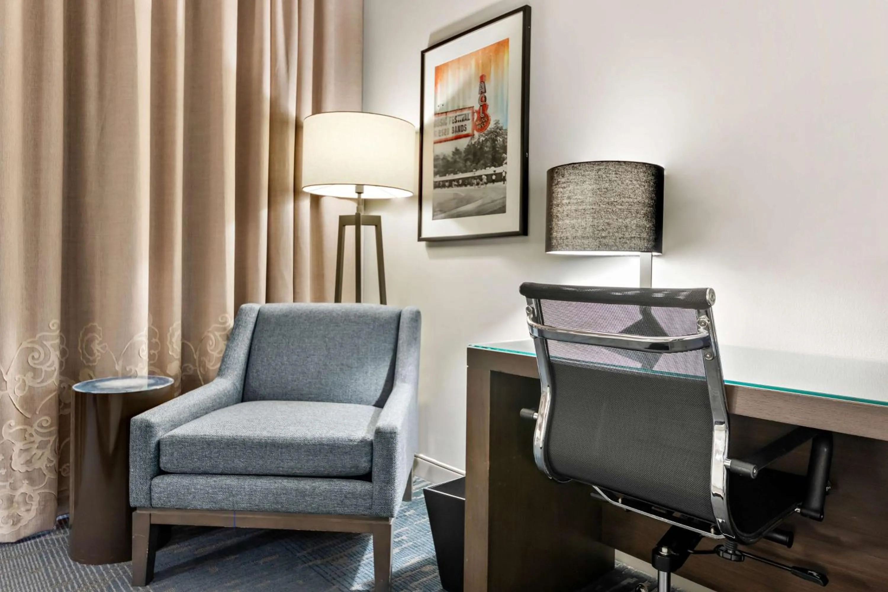 Bedroom in Sonesta Bee Cave Austin Hill Country