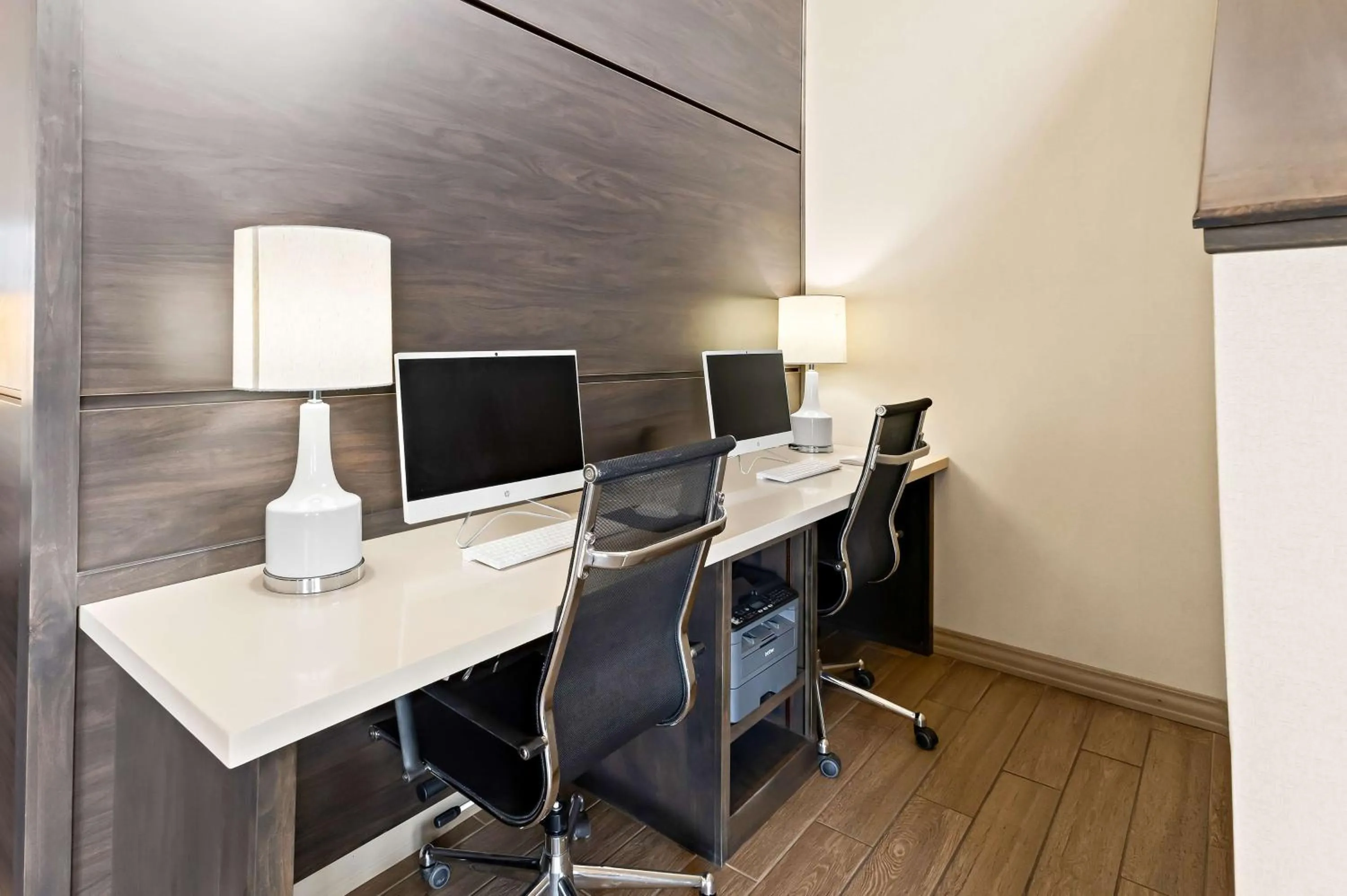 Business facilities in Best Western Snowflake Inn