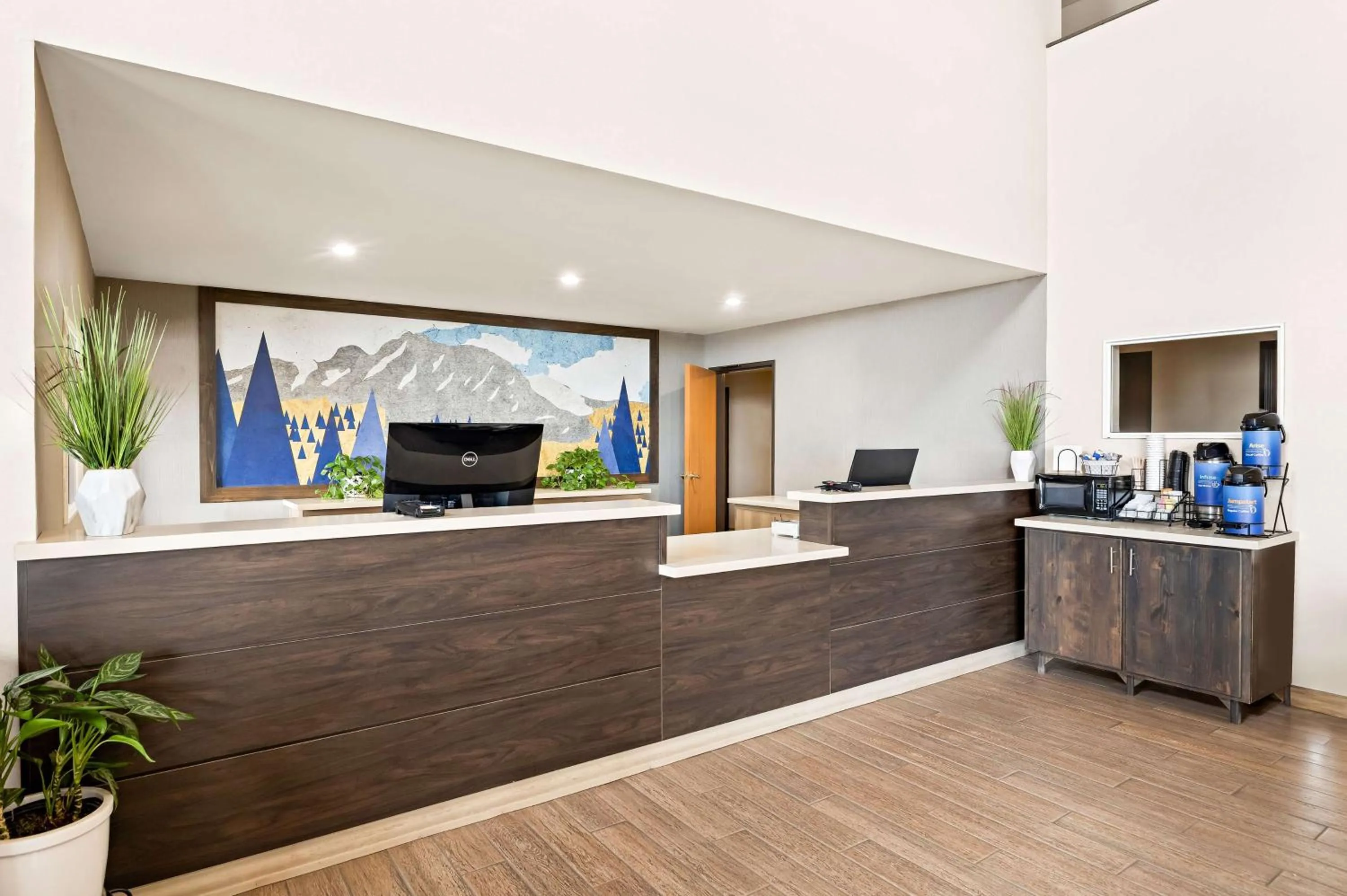 Lobby or reception in Best Western Snowflake Inn