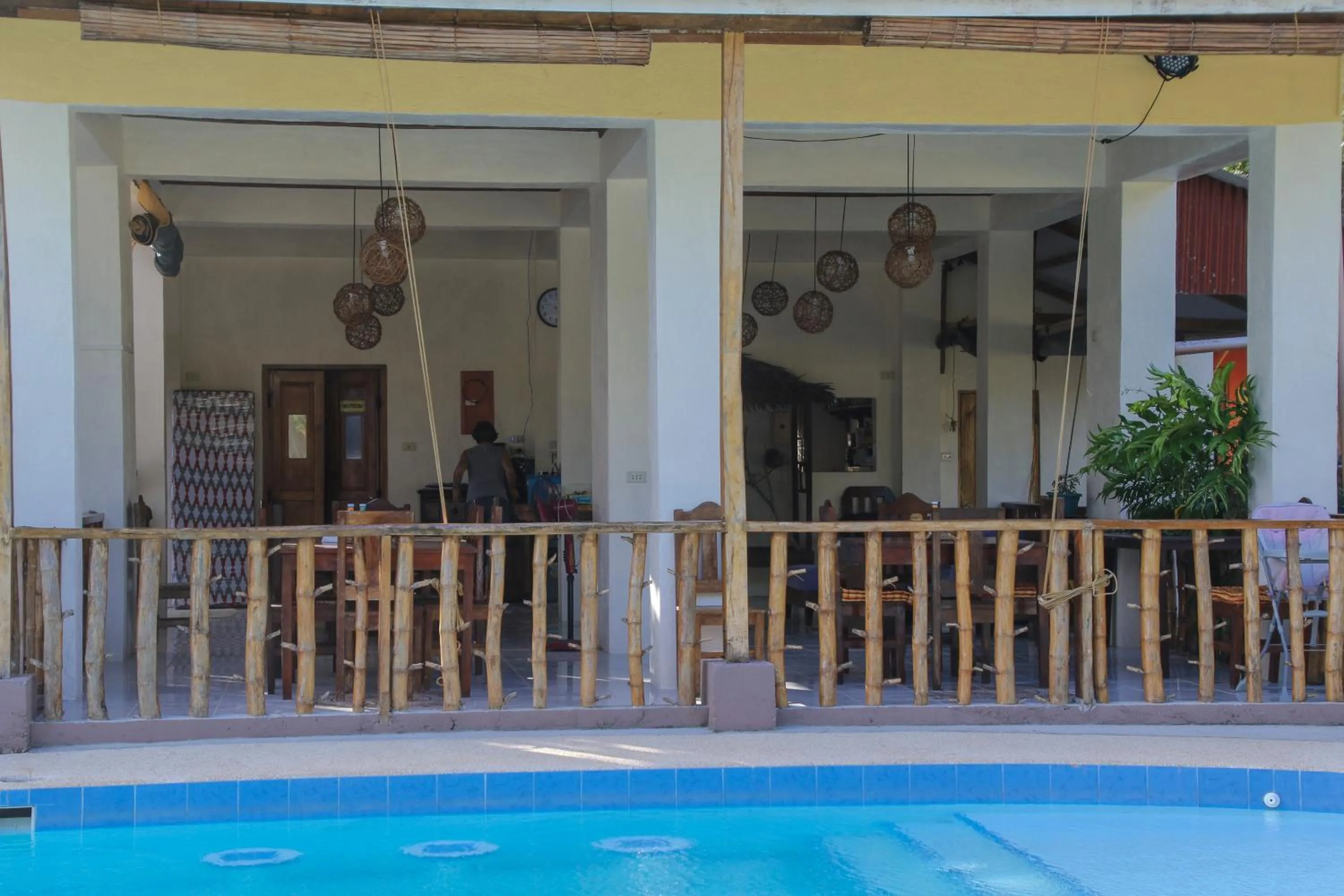 Restaurant/places to eat in Isla Hayahay Beach Resort and Restaurant